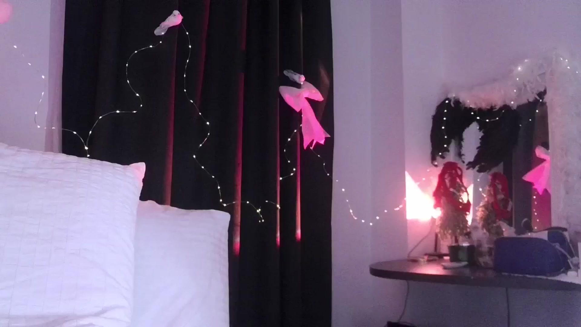 Gallery image thumbnail from Petal___'s myfreecams stream on, 01/06/2025, 22:36 image 2 of 20
