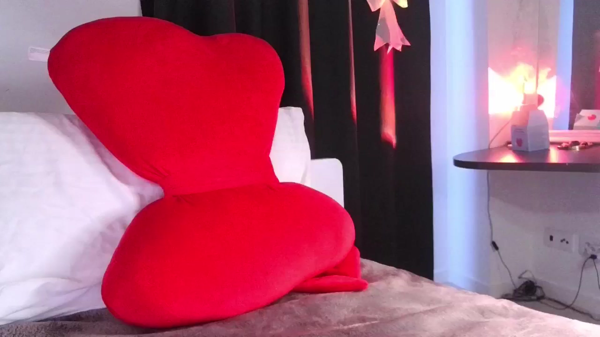 Gallery image thumbnail from Petal___'s myfreecams stream on, 01/31/2025, 15:13 image 6 of 20