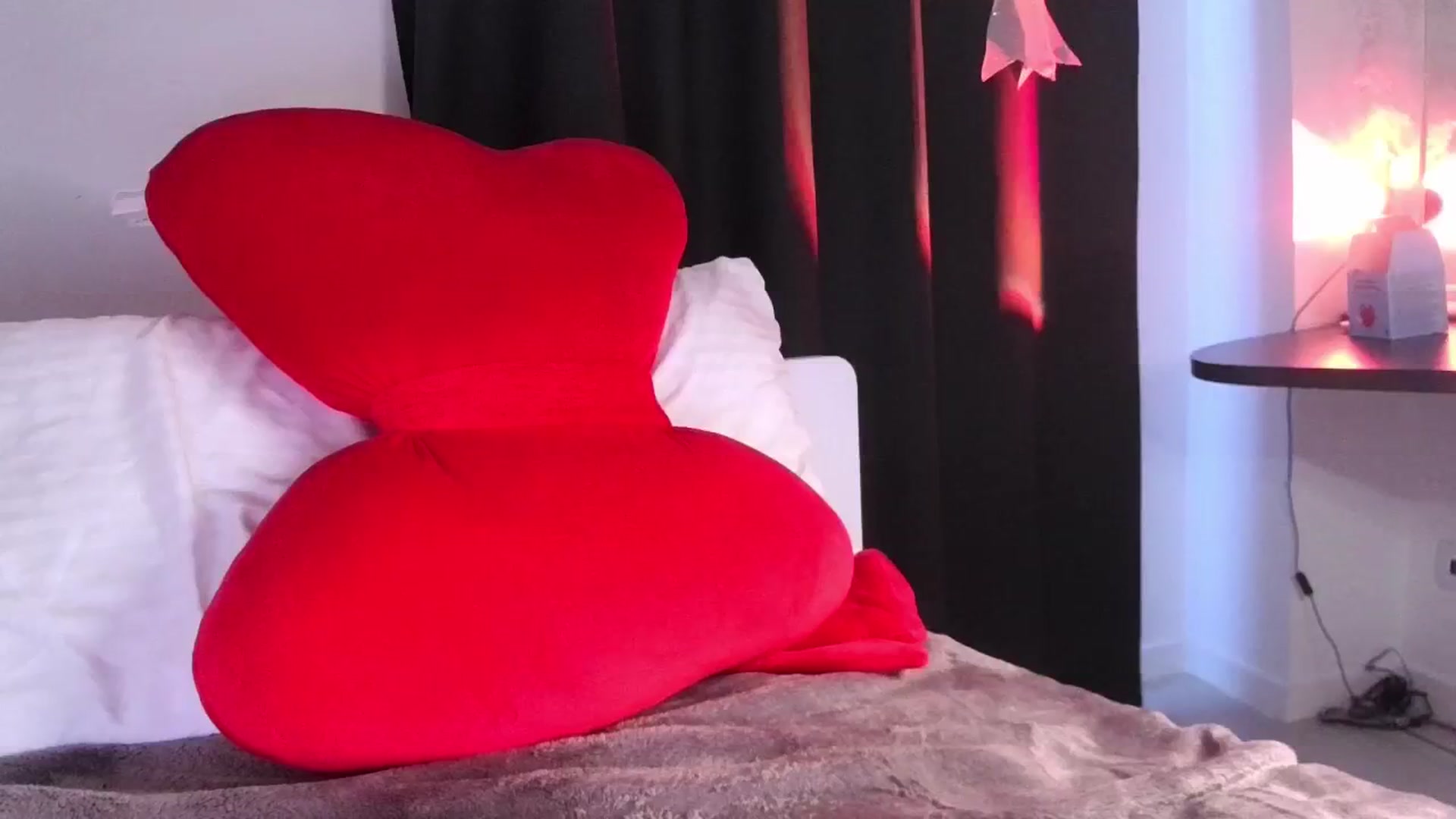 Gallery image thumbnail from Petal___'s myfreecams stream on, 01/31/2025, 17:05 image 6 of 20