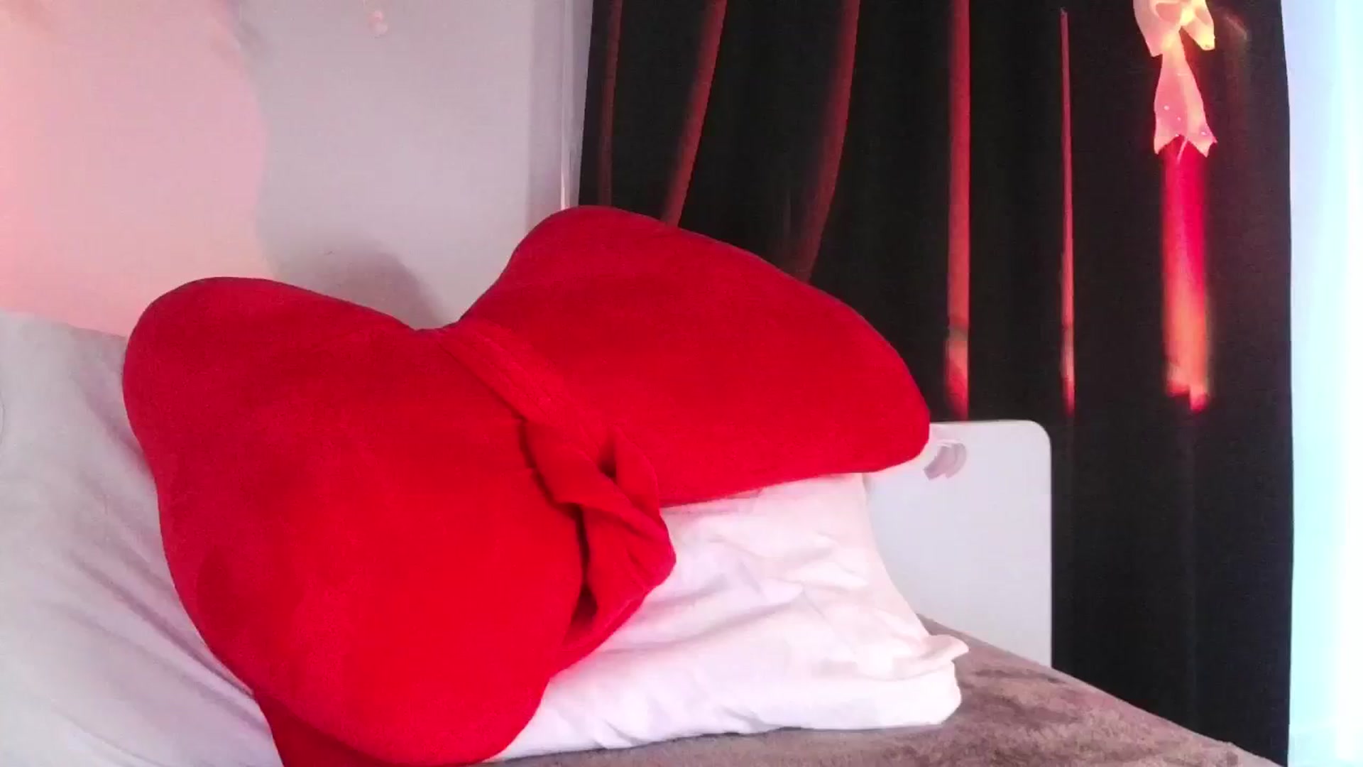 Gallery image thumbnail from Petal___'s myfreecams stream on, 02/05/2025, 15:04 image 2 of 20