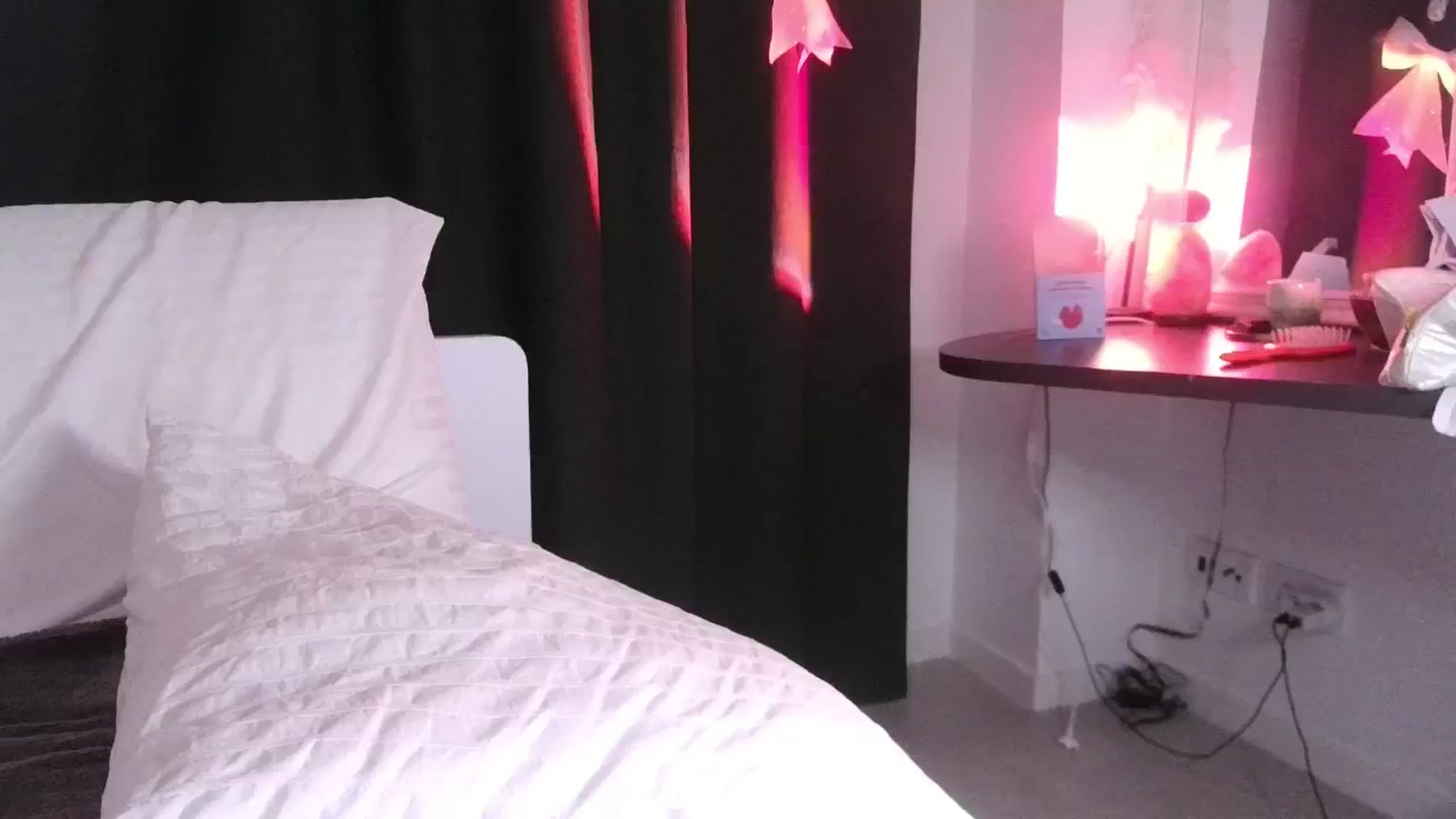 Gallery image thumbnail from Petal___'s myfreecams stream on, 02/19/2025, 23:18 image 10 of 20