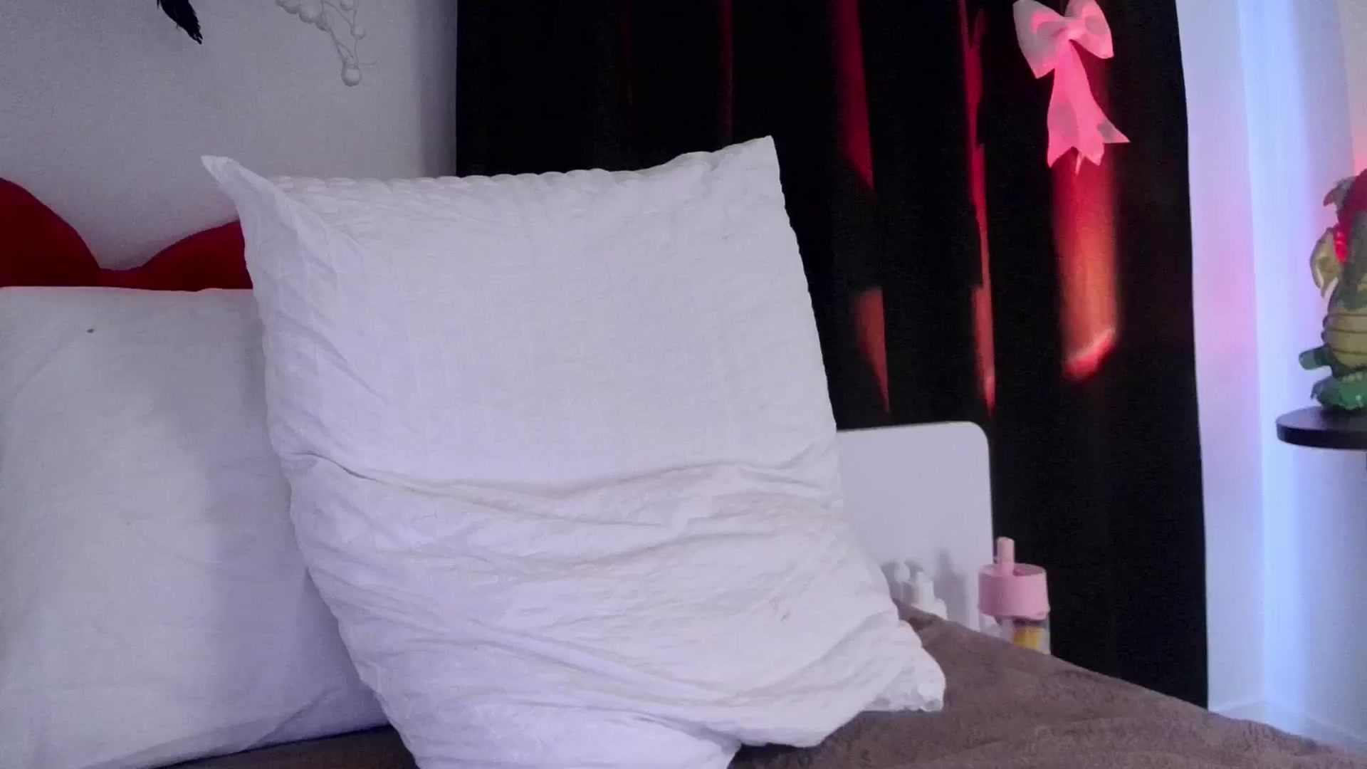 Gallery image thumbnail from Petal___'s myfreecams stream on, 03/15/2025, 15:16 image 7 of 20