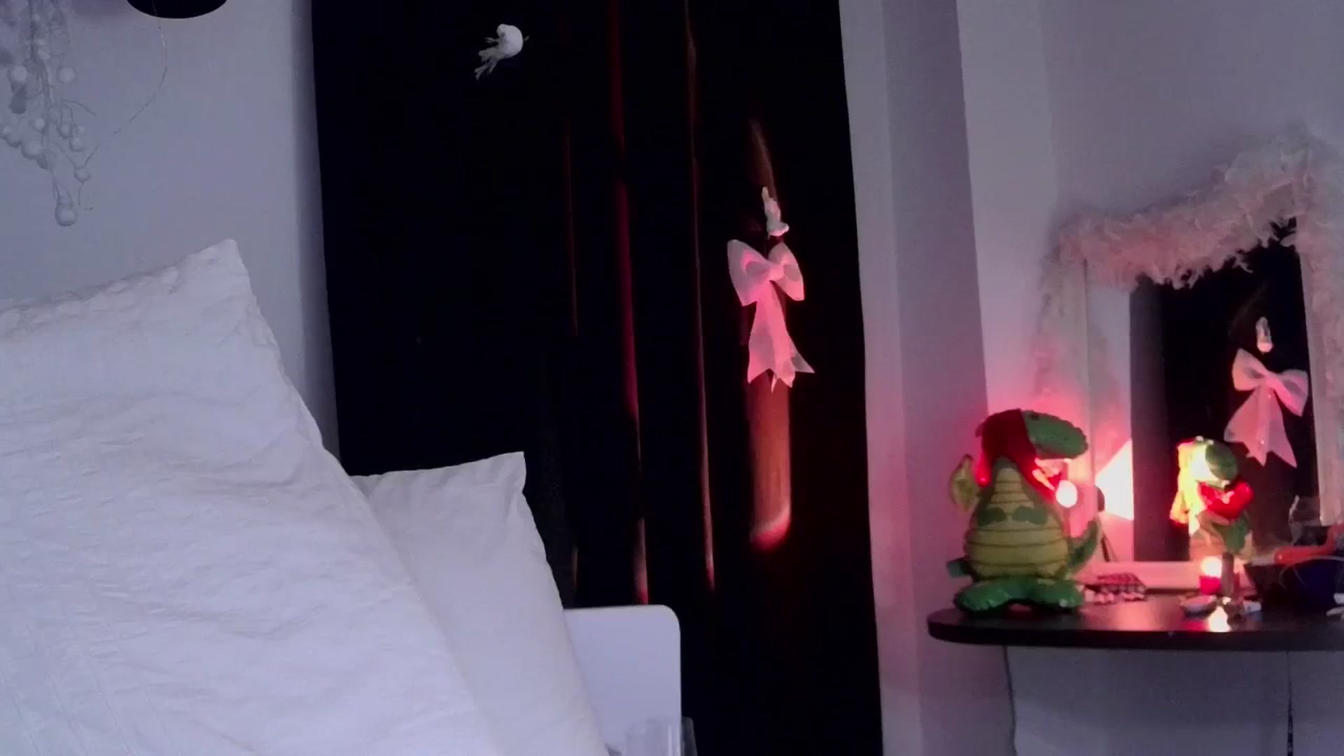 Gallery image thumbnail from Petal___'s myfreecams stream on, 03/30/2025, 21:19 image 19 of 20