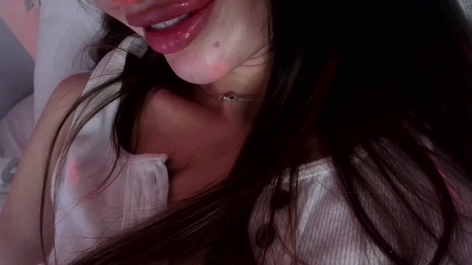 Gallery image thumbnail from Petal___'s myfreecams stream on, 04/05/2025, 17:51 image 3 of 20