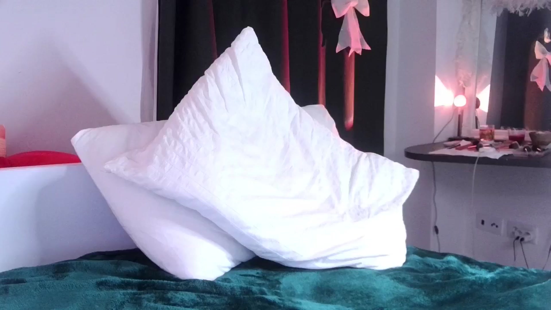 Gallery image thumbnail from Petal___'s myfreecams stream on, 04/07/2025, 22:08 image 3 of 20