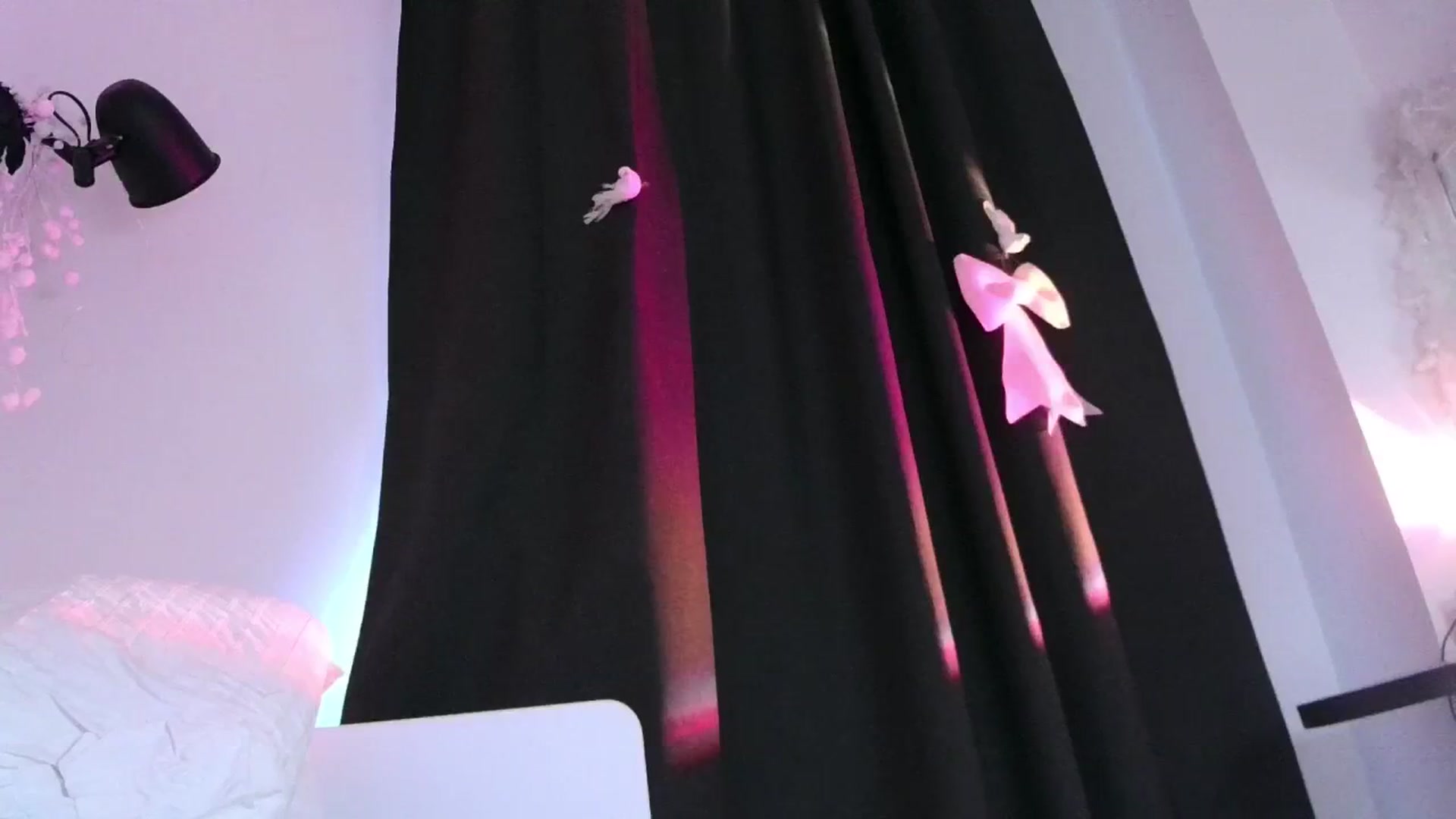Gallery image thumbnail from Petal___'s myfreecams stream on, 06/09/2025, 18:50 image 13 of 20
