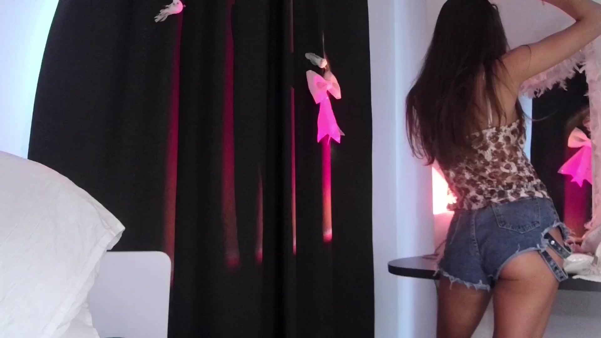 Gallery image thumbnail from Petal___'s myfreecams stream on, 08/01/2025, 11:37 image 6 of 20