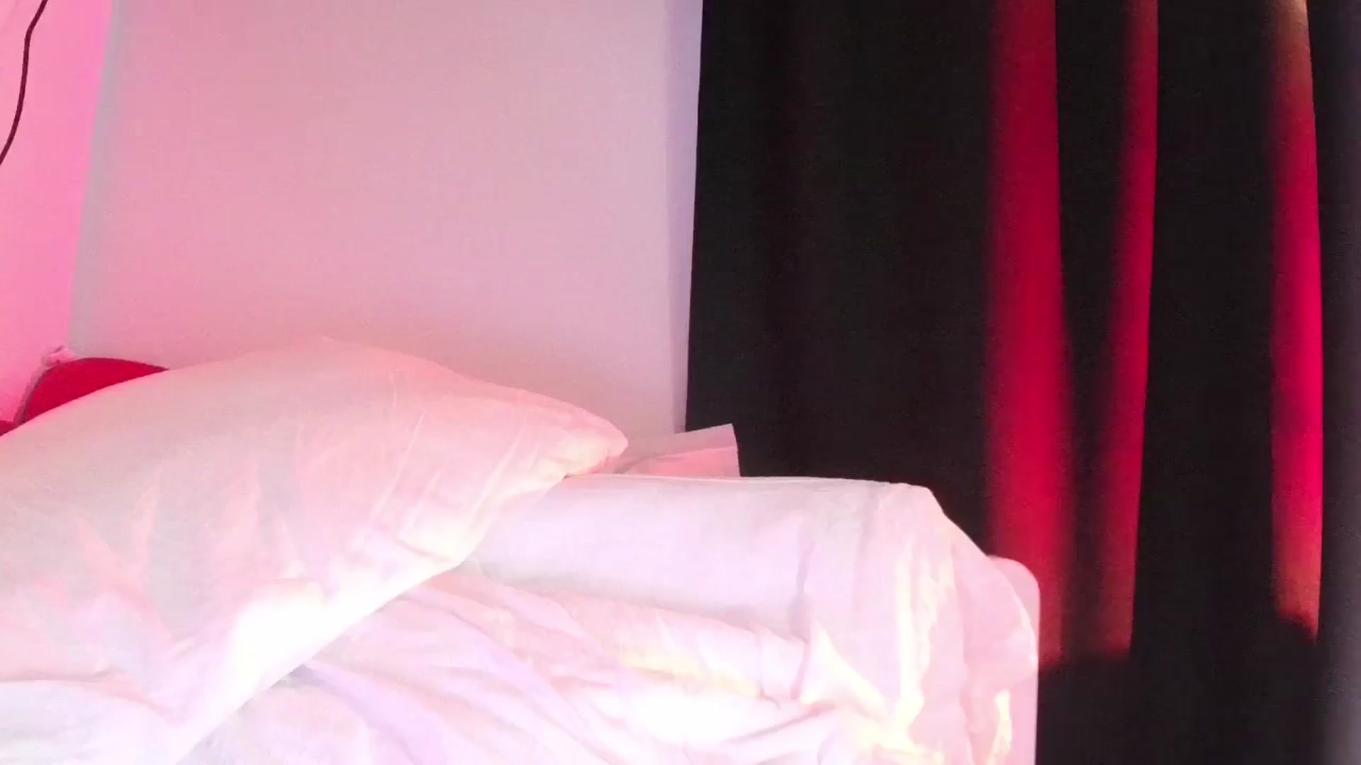 Gallery image thumbnail from Petal___'s myfreecams stream on, 12/03/2025, 17:10 image 14 of 20