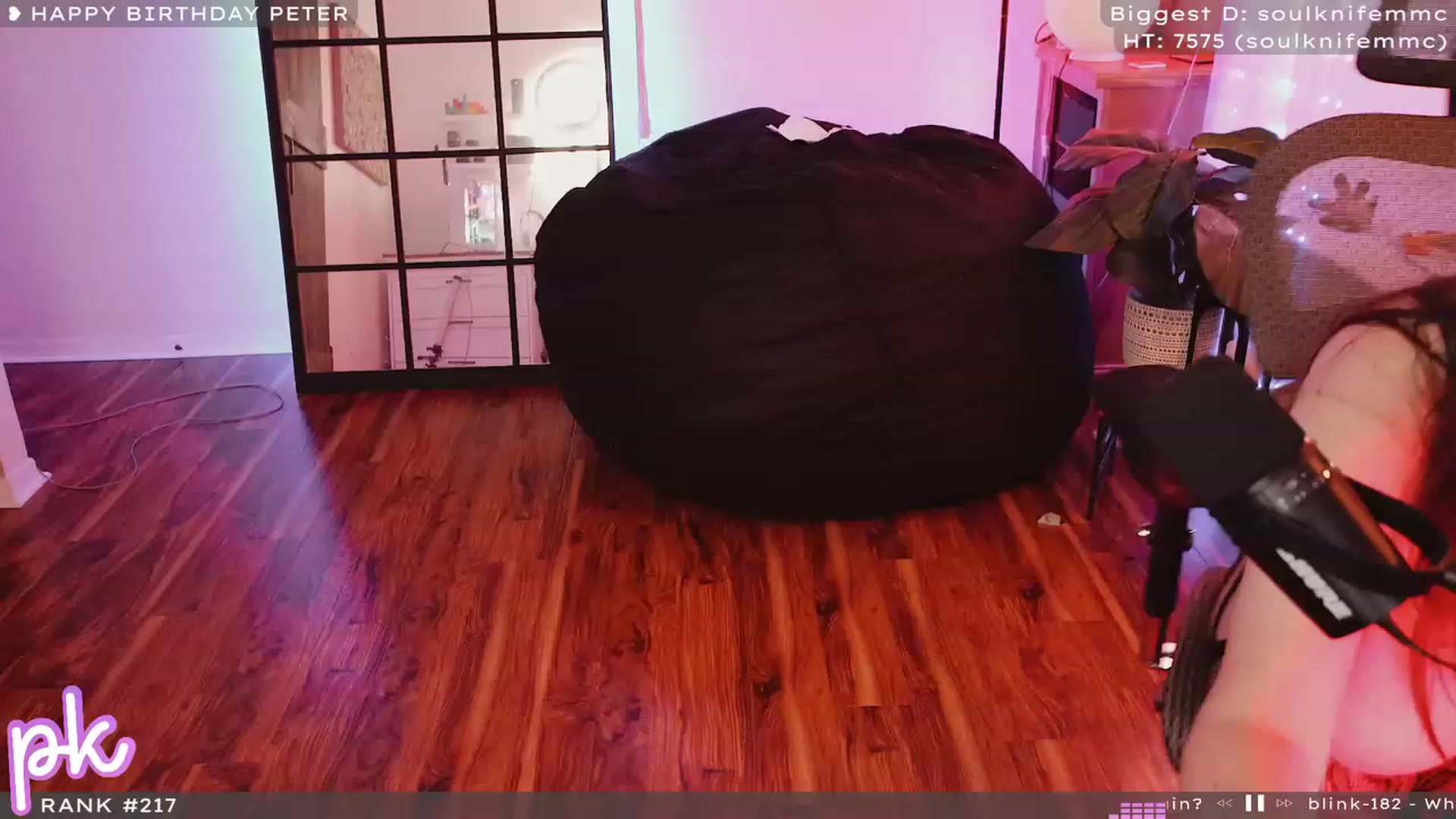 Gallery image thumbnail from PetersBiss's myfreecams stream on, 02/11/2024, 06:35 image 5 of 20