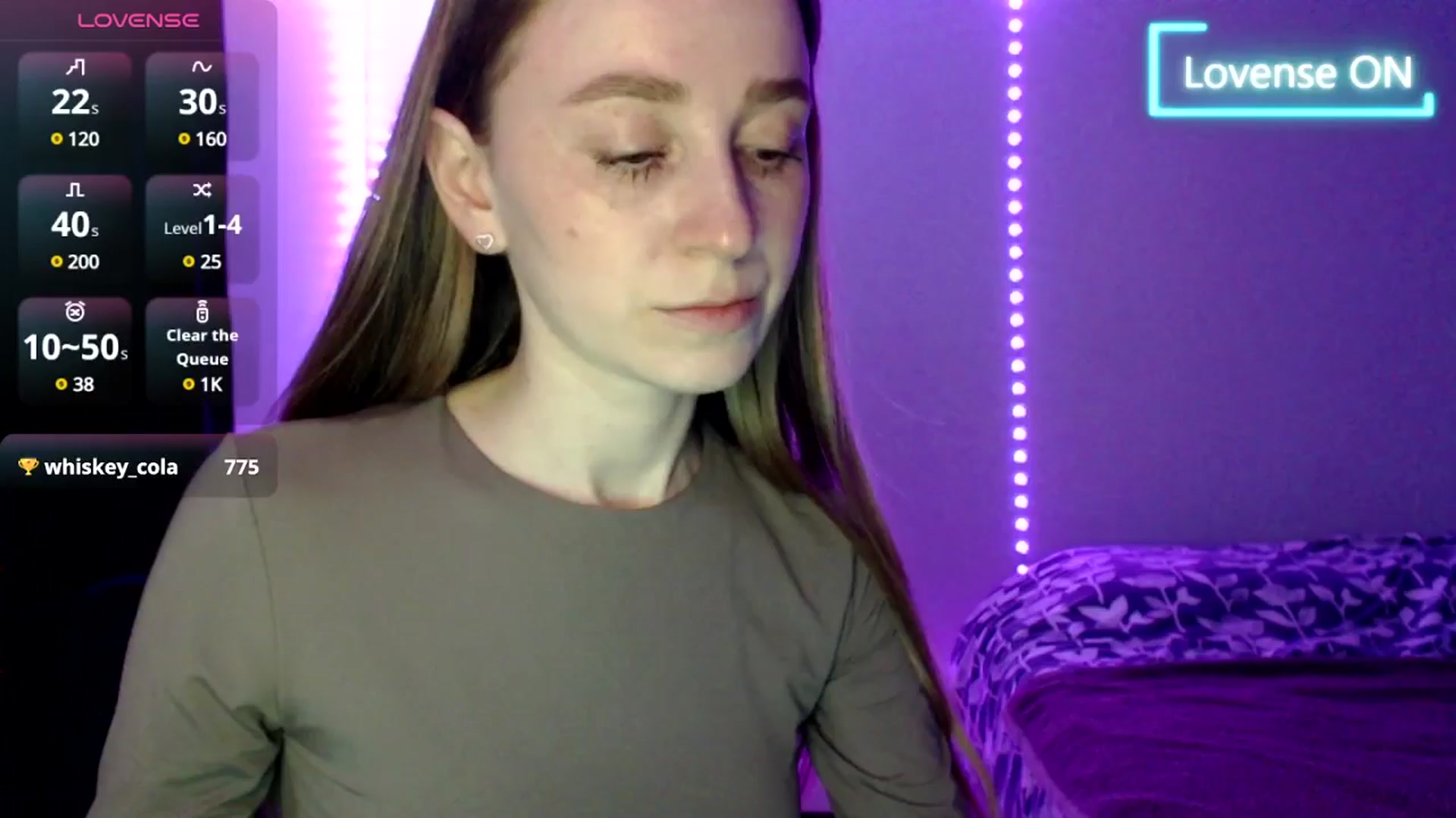 Gallery image thumbnail from PetitAnge_'s myfreecams stream on, 04/12/2025, 17:40 image 16 of 20