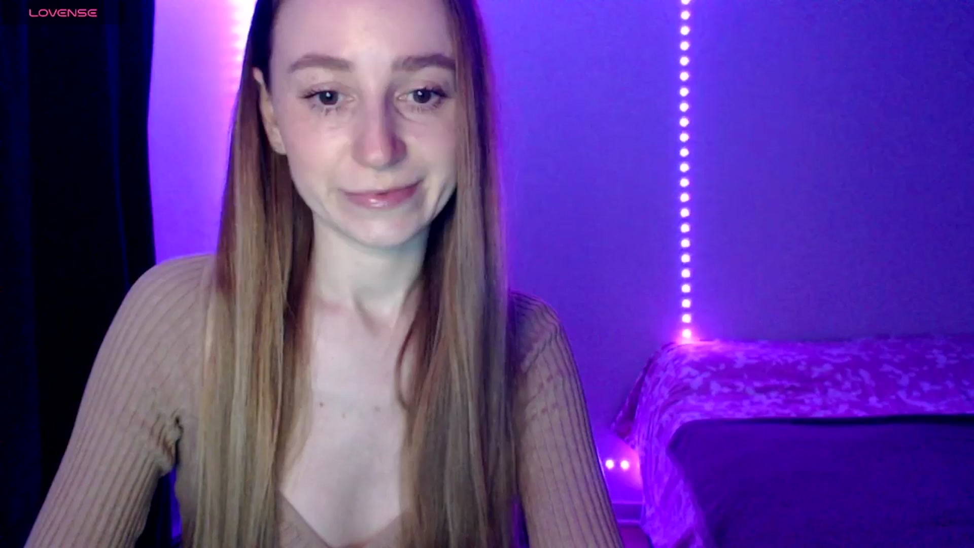 Gallery image thumbnail from PetitAnge_'s myfreecams stream on, 04/20/2025, 17:49 image 2 of 20
