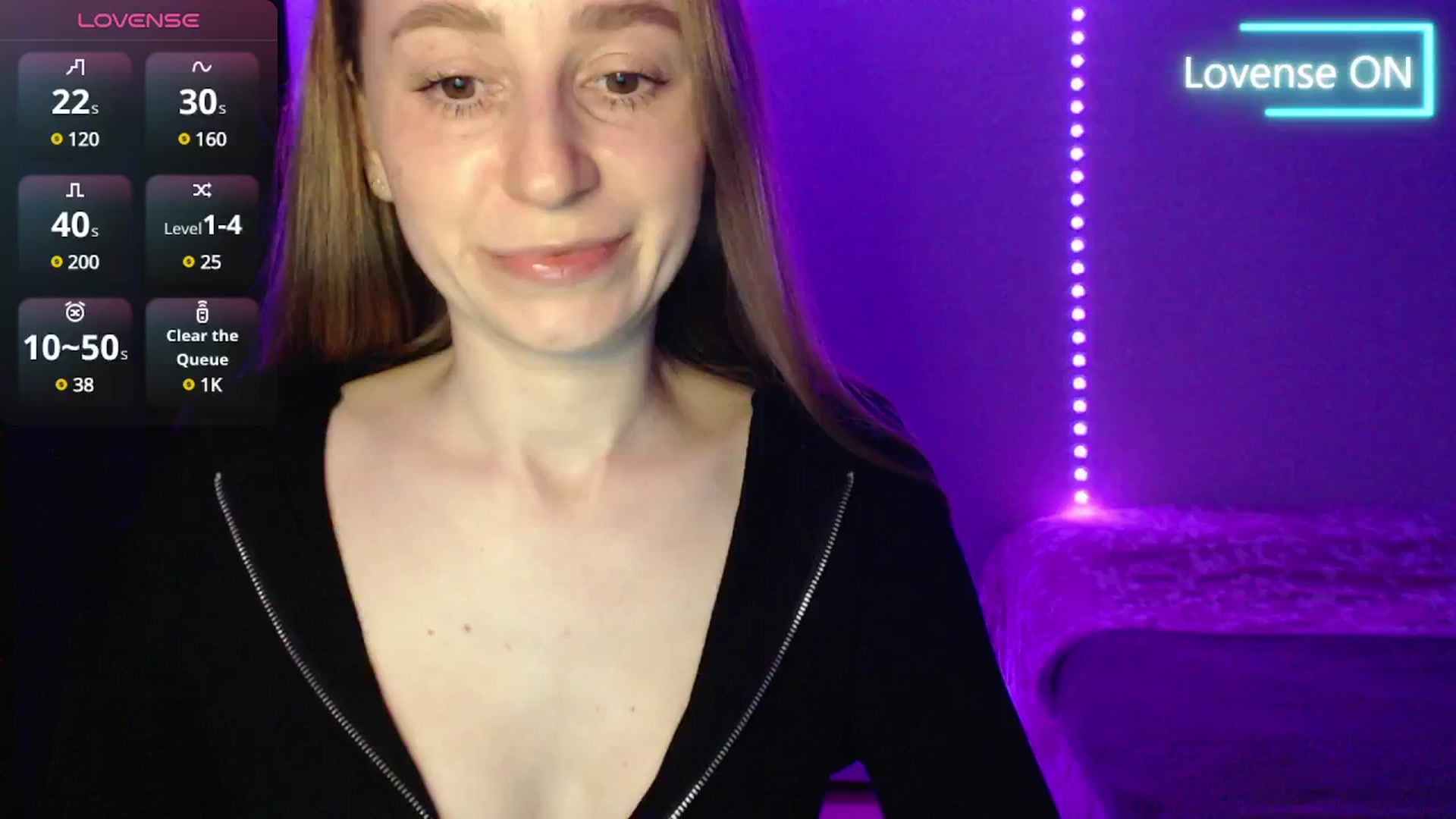 Gallery image thumbnail from PetitAnge_'s myfreecams stream on, 05/19/2025, 24:28 image 5 of 20