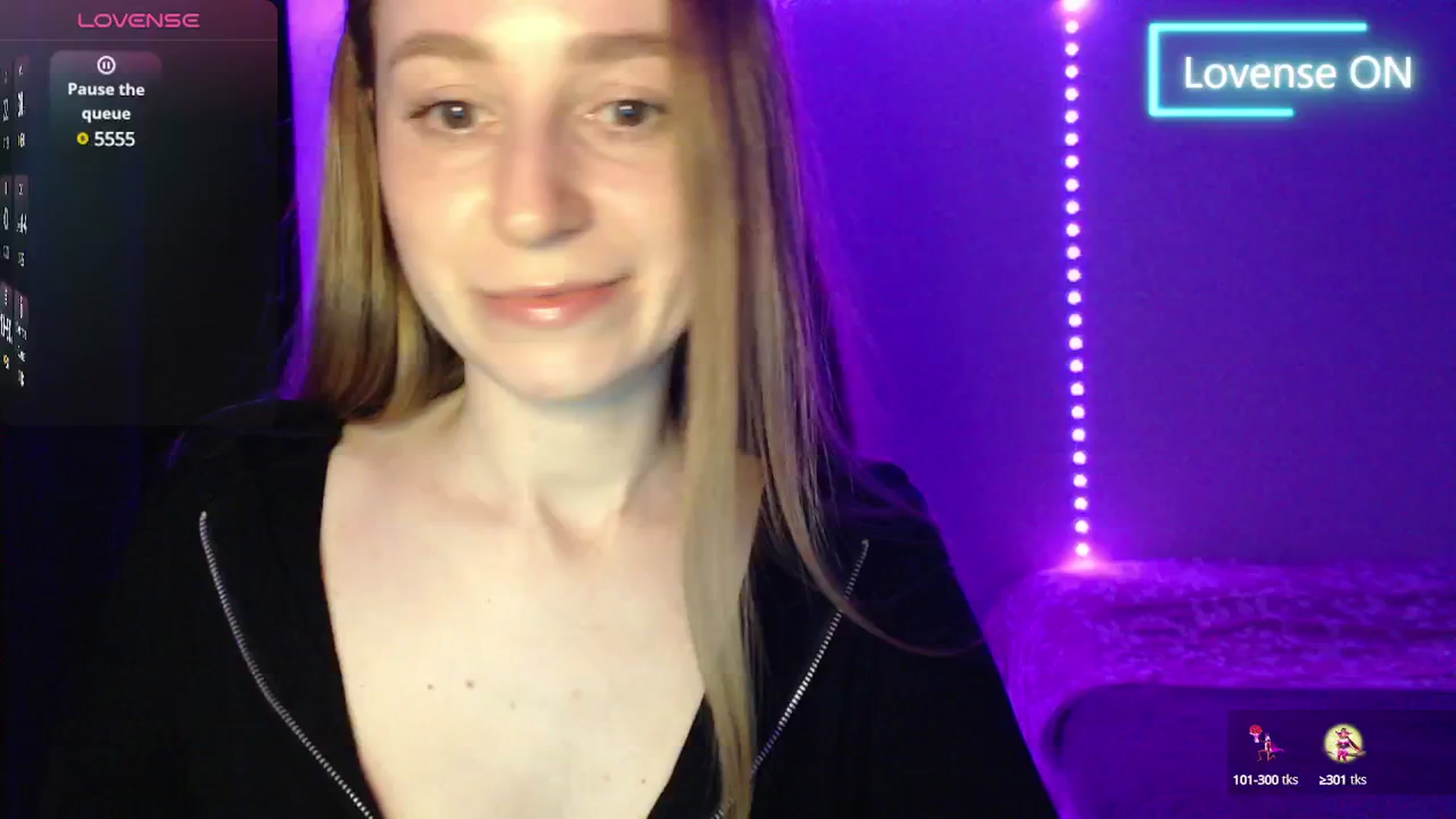 Gallery image thumbnail from PetitAnge_'s myfreecams stream on, 05/19/2025, 24:28 image 2 of 20
