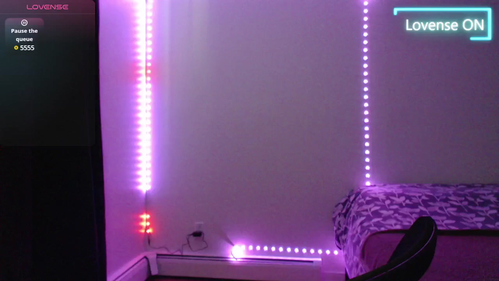 Gallery image thumbnail from PetitAnge_'s myfreecams stream on, 06/04/2025, 15:50 image 8 of 20