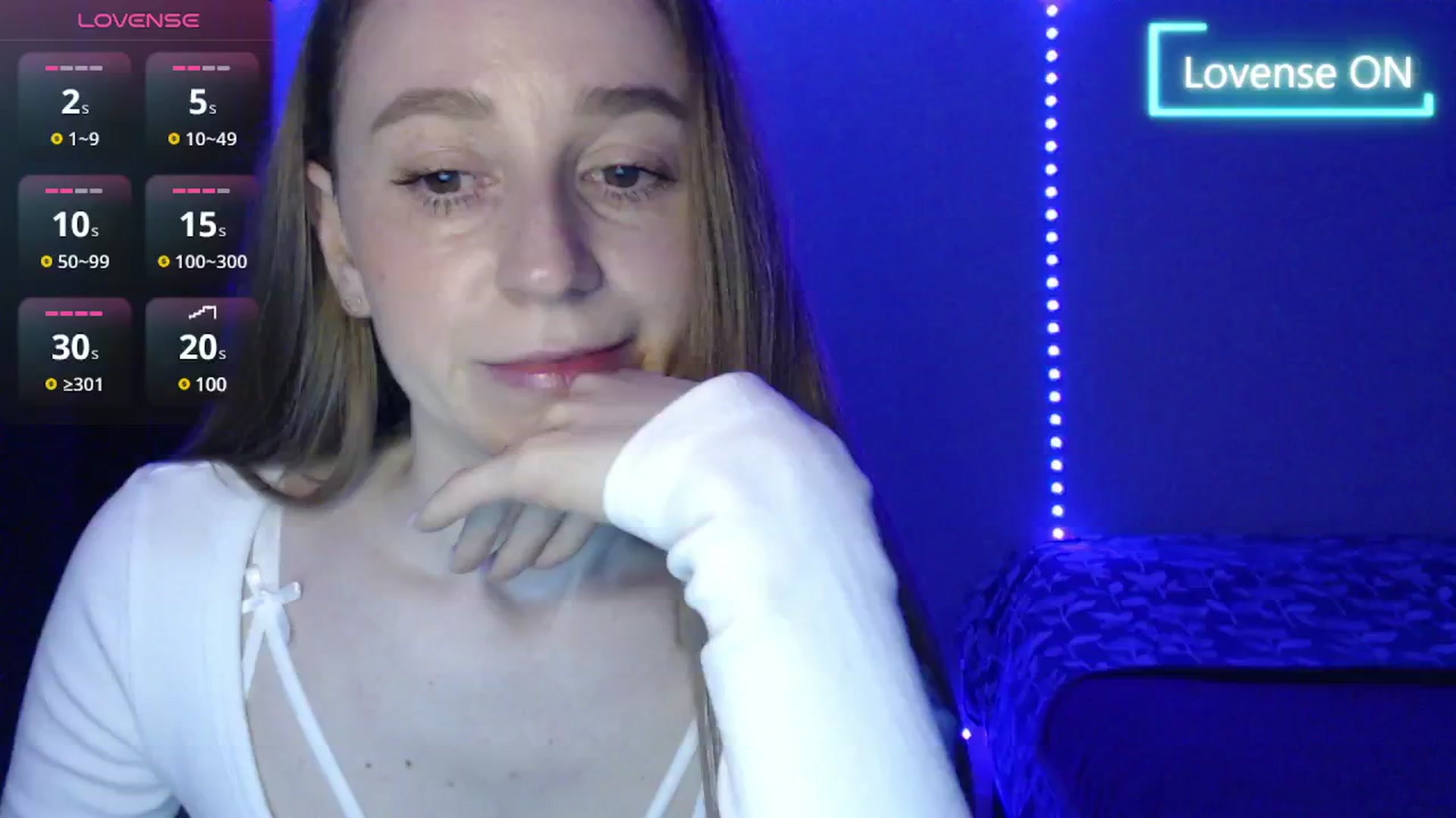 Gallery image thumbnail from PetitAnge_'s myfreecams stream on, 06/04/2025, 15:50 image 19 of 20