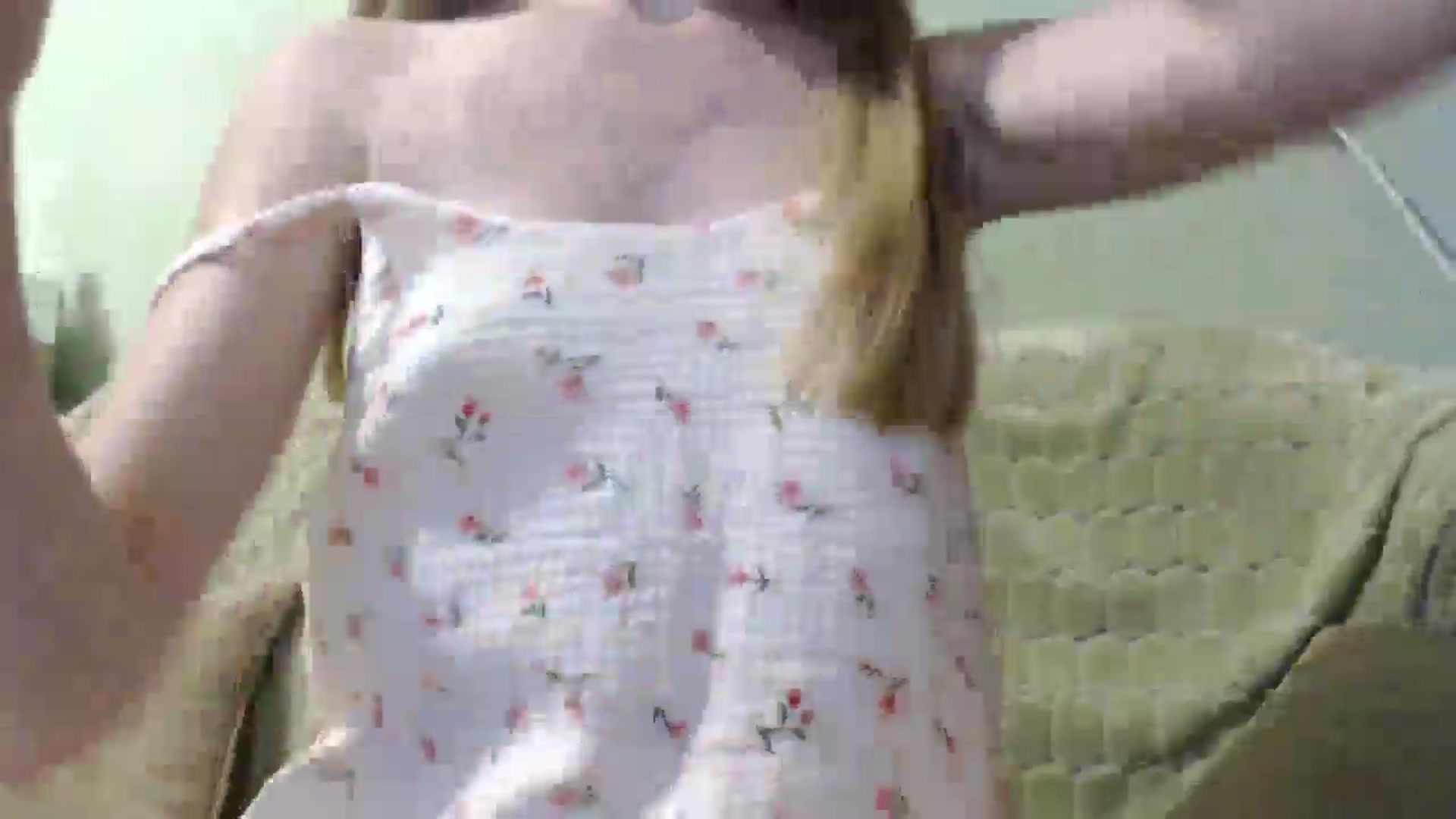 Gallery image thumbnail from PetitAnge_'s myfreecams stream on, 08/18/2025, 18:06 image 13 of 20
