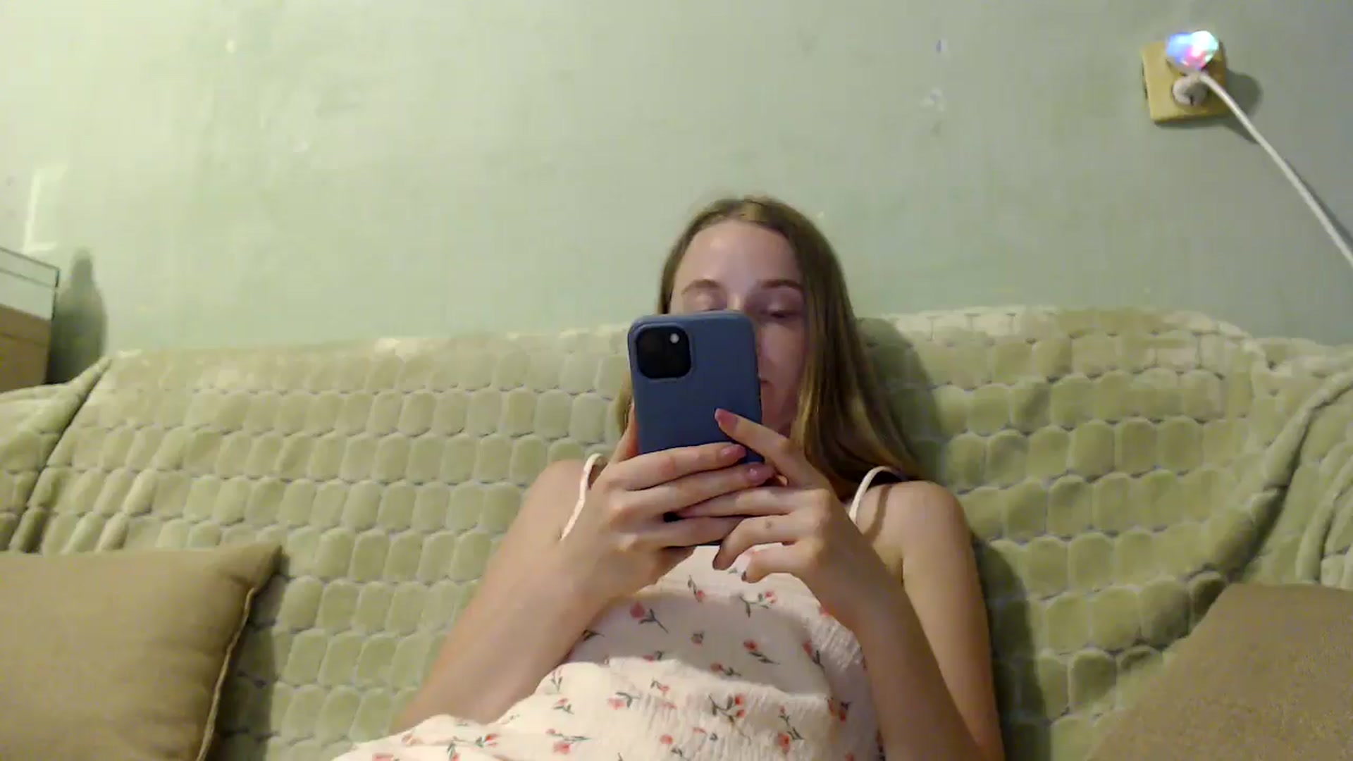 Gallery image thumbnail from PetitAnge_'s myfreecams stream on, 08/18/2025, 18:06 image 16 of 20