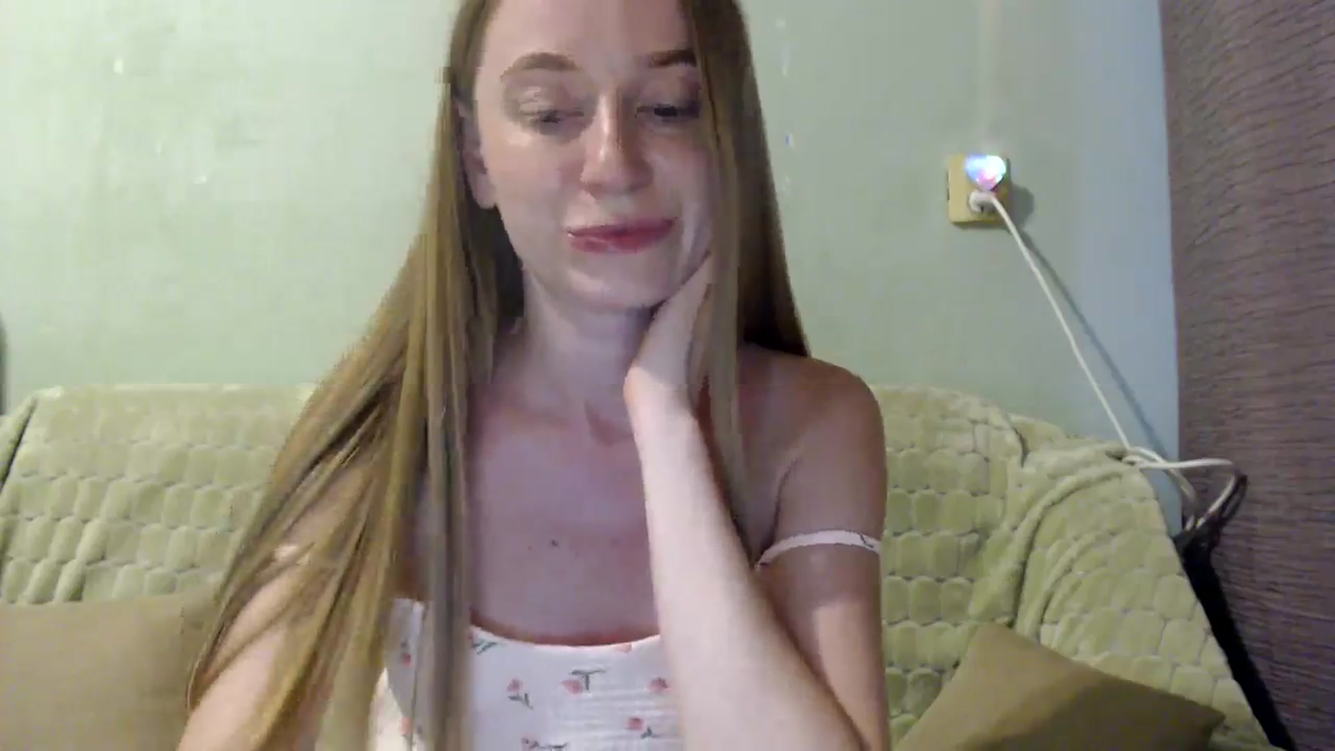 Gallery image thumbnail from PetitAnge_'s myfreecams stream on, 08/18/2025, 18:06 image 8 of 20