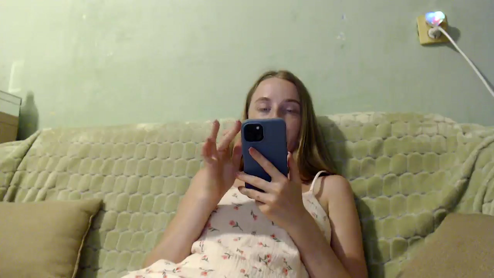 Gallery image thumbnail from PetitAnge_'s myfreecams stream on, 08/18/2025, 18:06 image 15 of 20