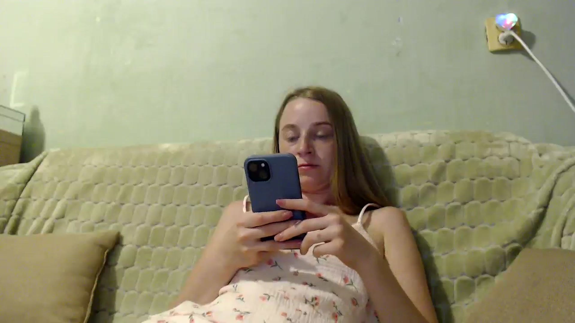 Gallery image thumbnail from PetitAnge_'s myfreecams stream on, 08/18/2025, 18:06 image 17 of 20