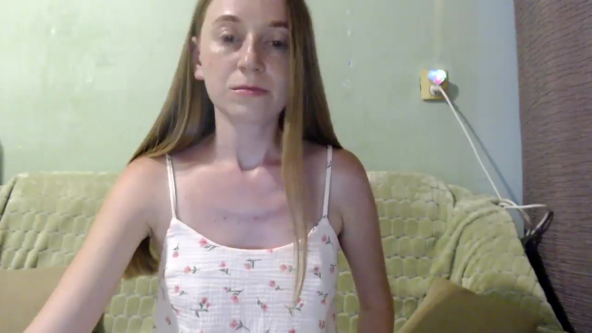 Gallery image thumbnail from PetitAnge_'s myfreecams stream on, 08/18/2025, 18:06 image 9 of 20
