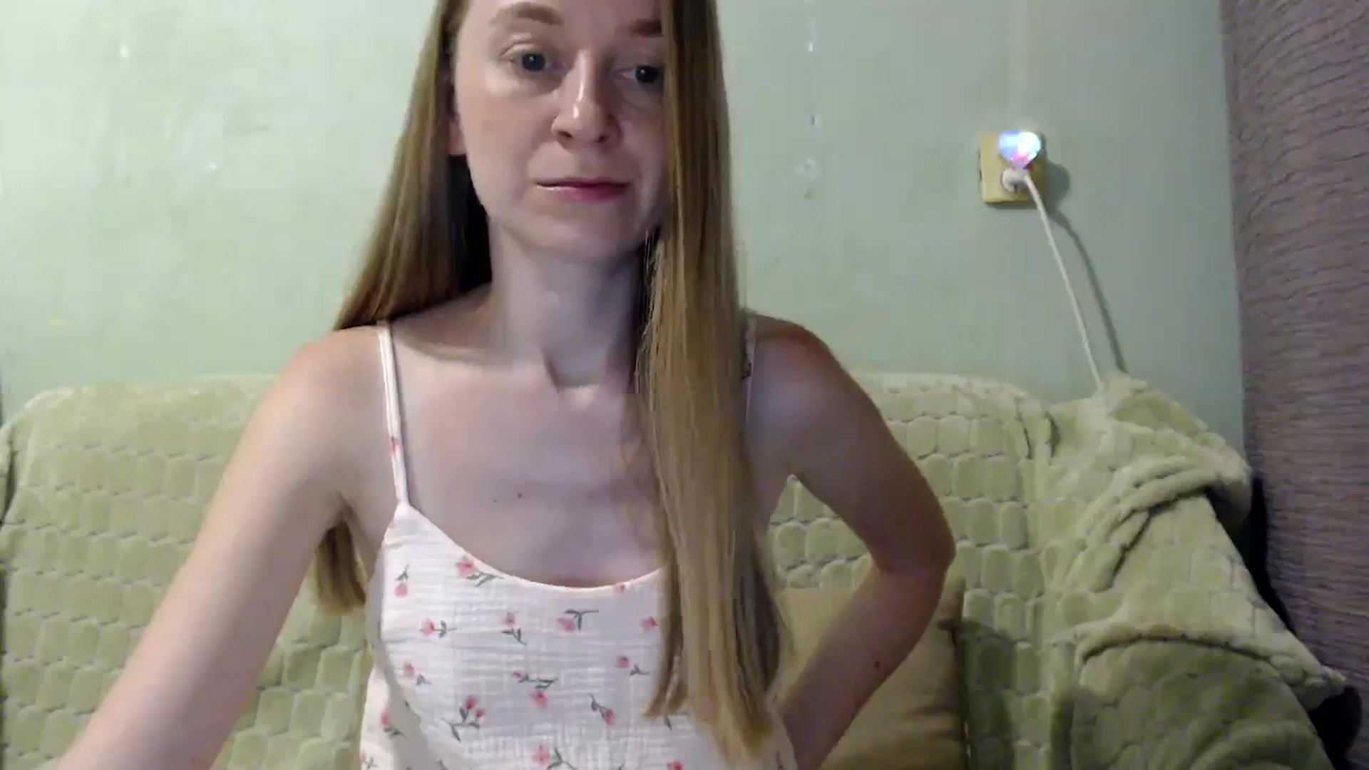 Gallery image thumbnail from PetitAnge_'s myfreecams stream on, 08/19/2025, 20:06 image 2 of 20