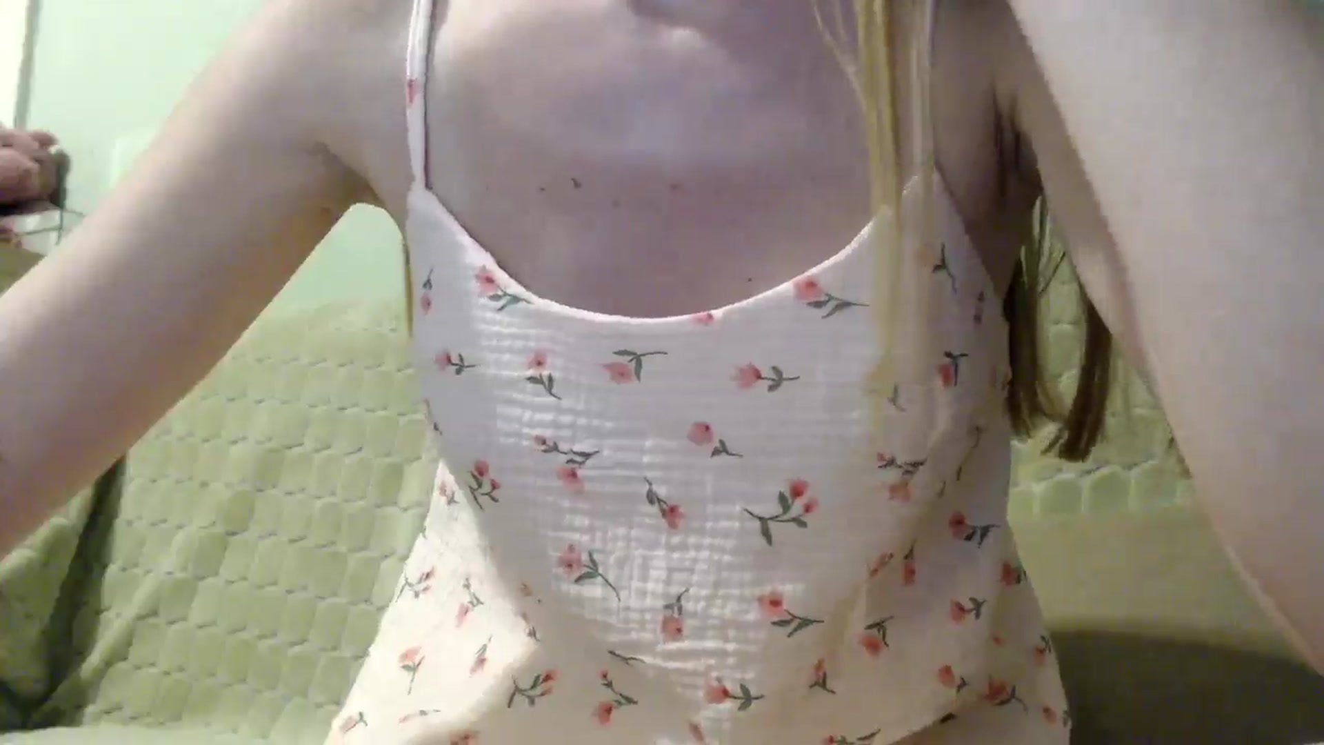 Gallery image thumbnail from PetitAnge_'s myfreecams stream on, 08/19/2025, 20:06 image 15 of 20