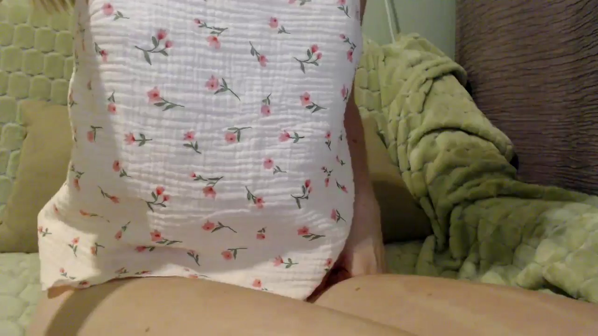Gallery image thumbnail from PetitAnge_'s myfreecams stream on, 08/19/2025, 20:06 image 8 of 20