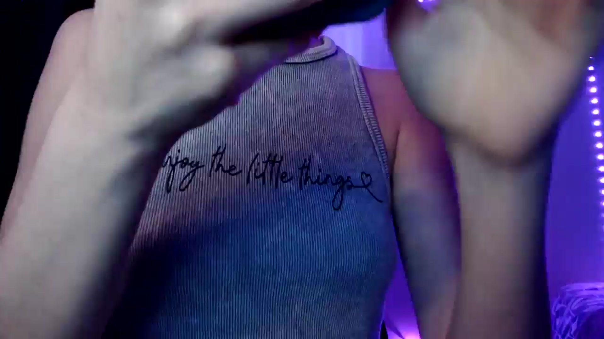Gallery image thumbnail from PetitAnge_'s myfreecams stream on, 10/06/2025, 19:08 image 1 of 20