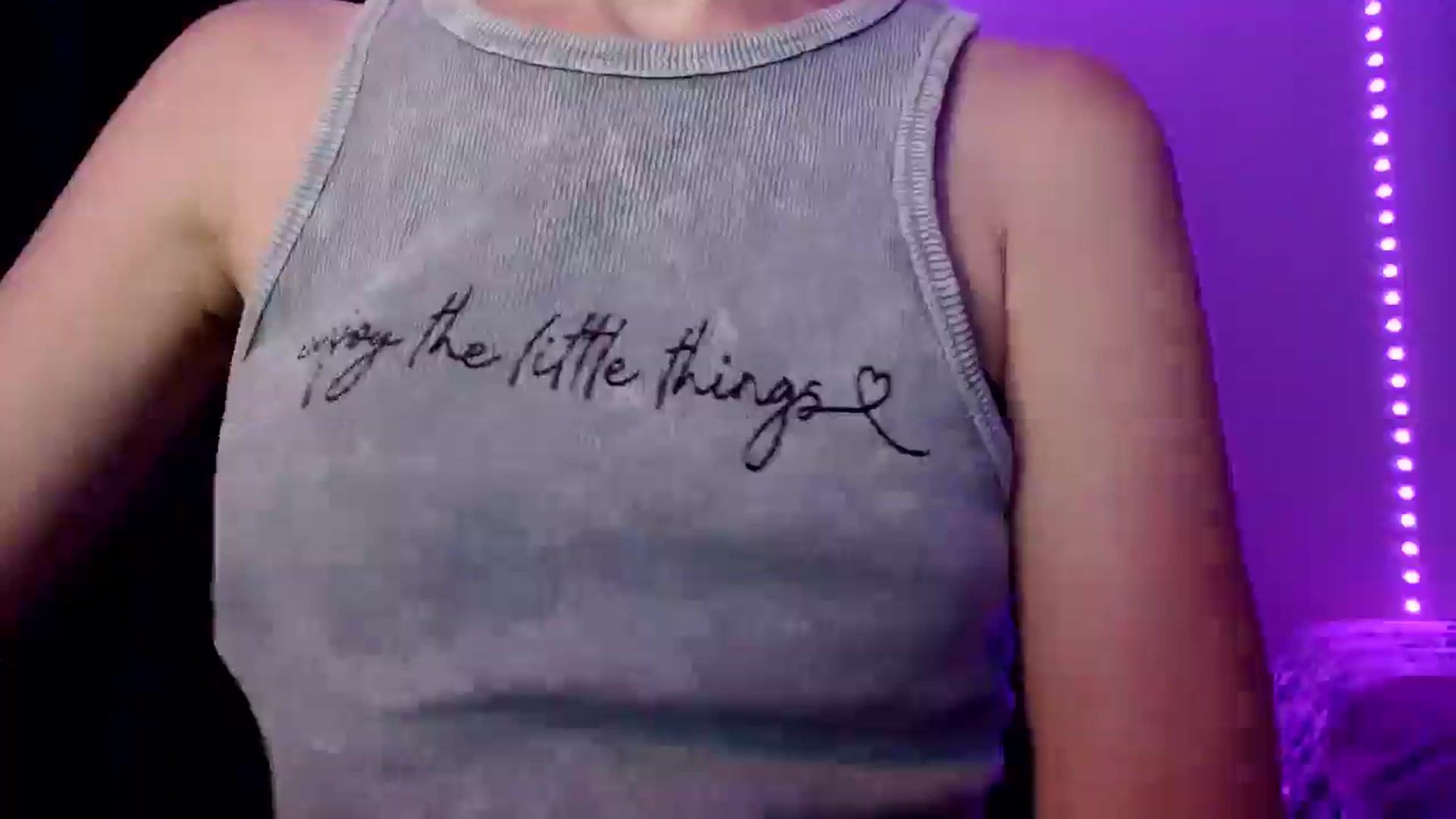 Gallery image thumbnail from PetitAnge_'s myfreecams stream on, 10/06/2025, 19:08 image 14 of 20
