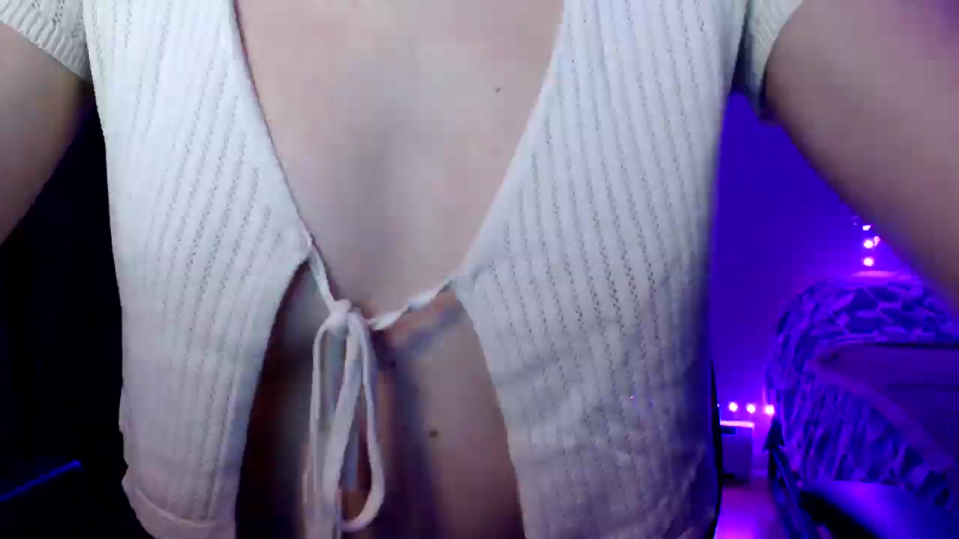 Gallery image thumbnail from PetitAnge_'s myfreecams stream on, 10/07/2025, 22:18 image 16 of 20
