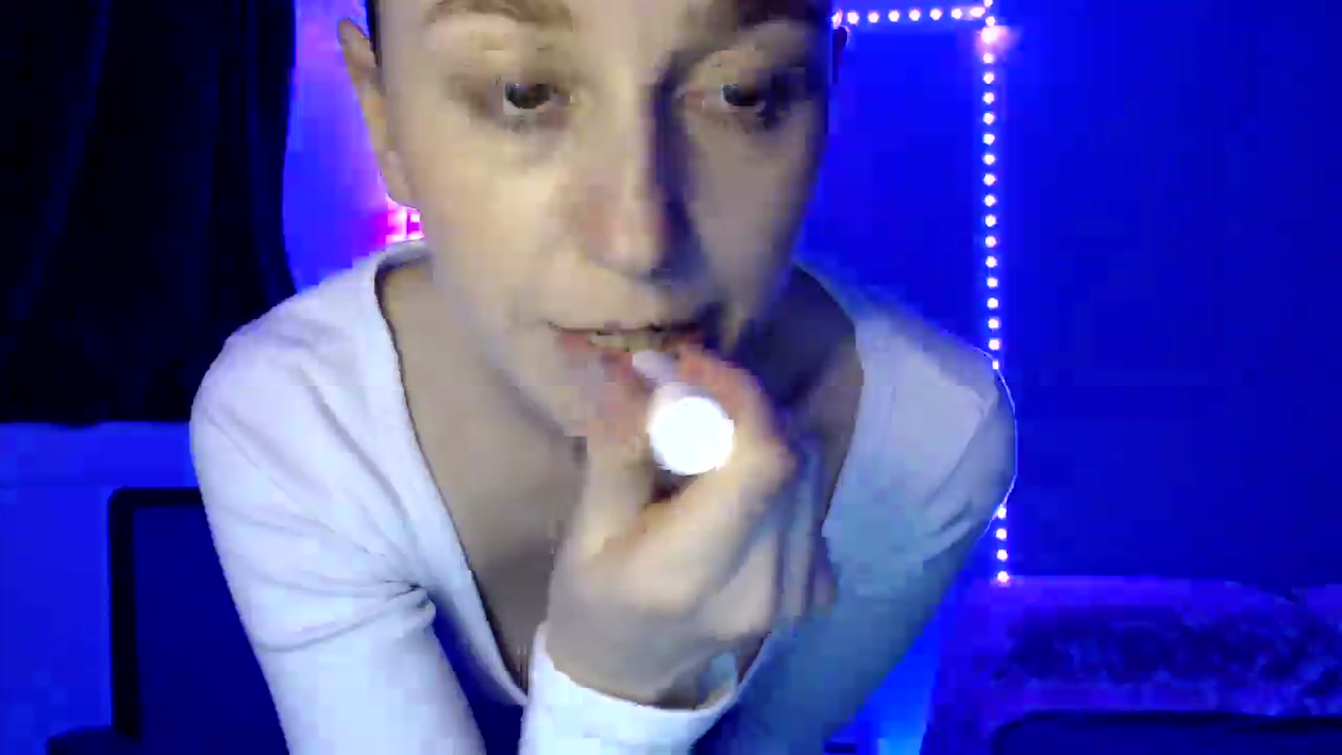 Gallery image thumbnail from PetitAnge_'s myfreecams stream on, 10/23/2025, 22:35 image 17 of 20