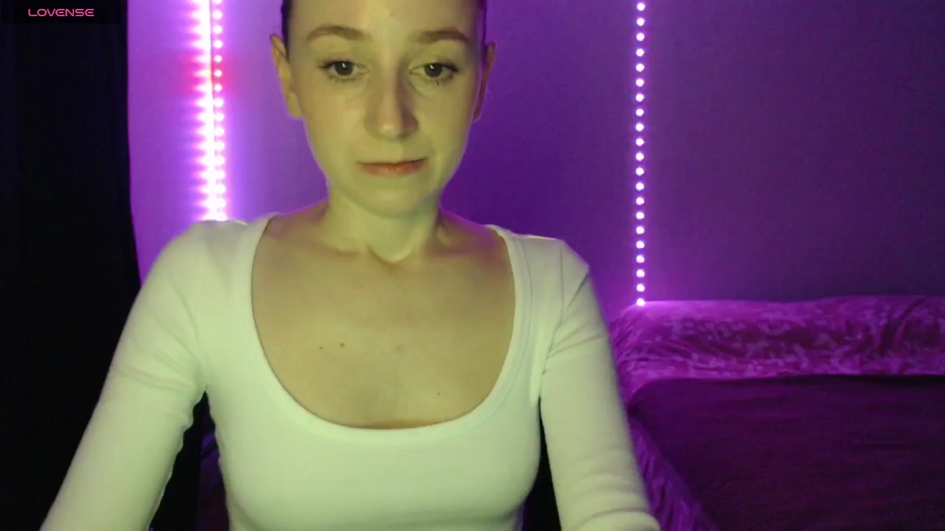 Gallery image thumbnail from PetitAnge_'s myfreecams stream on, 11/10/2025, 20:32 image 3 of 20