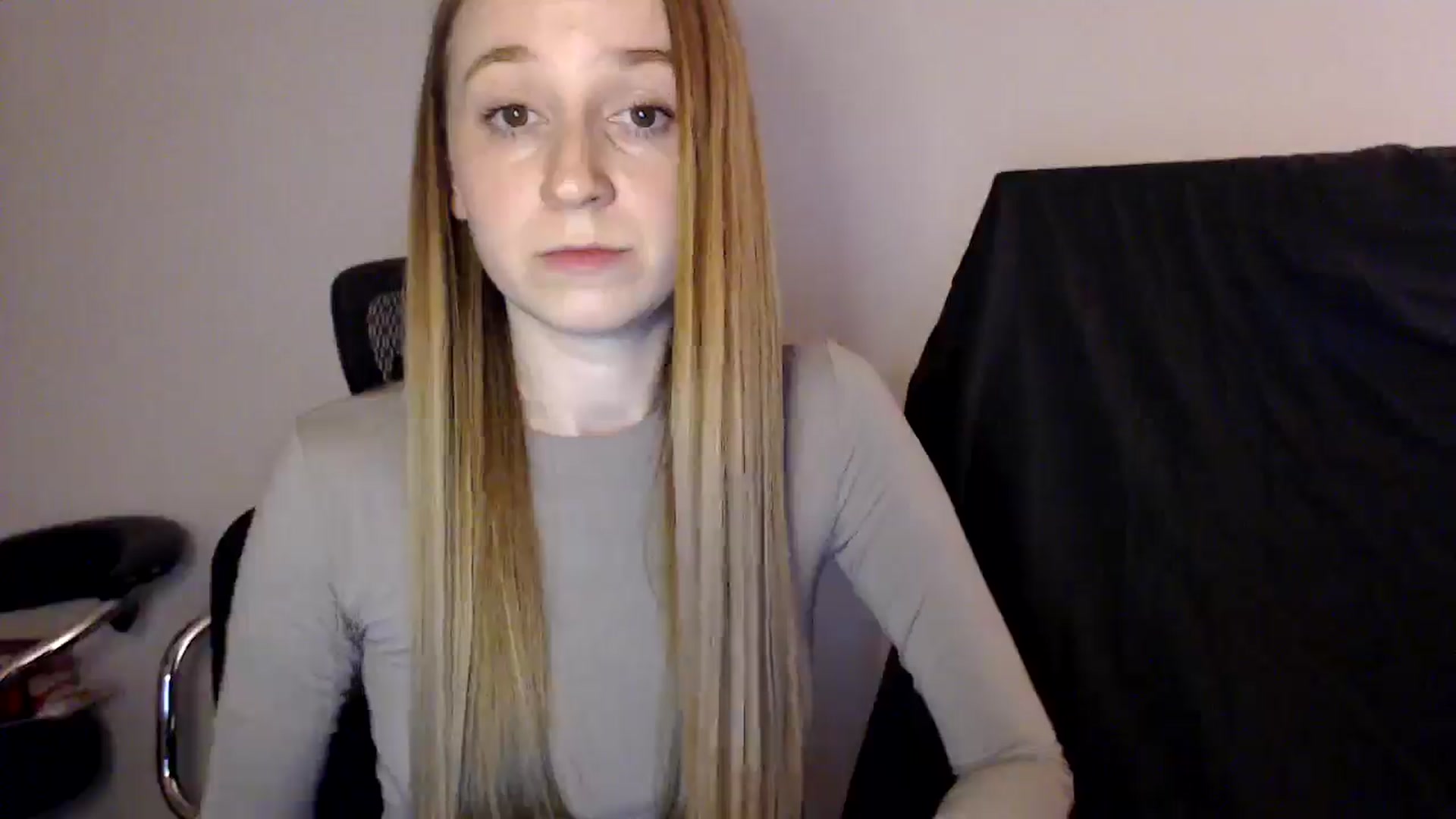 Gallery image thumbnail from PetitAnge_'s myfreecams stream on, 11/12/2025, 02:25 image 6 of 20