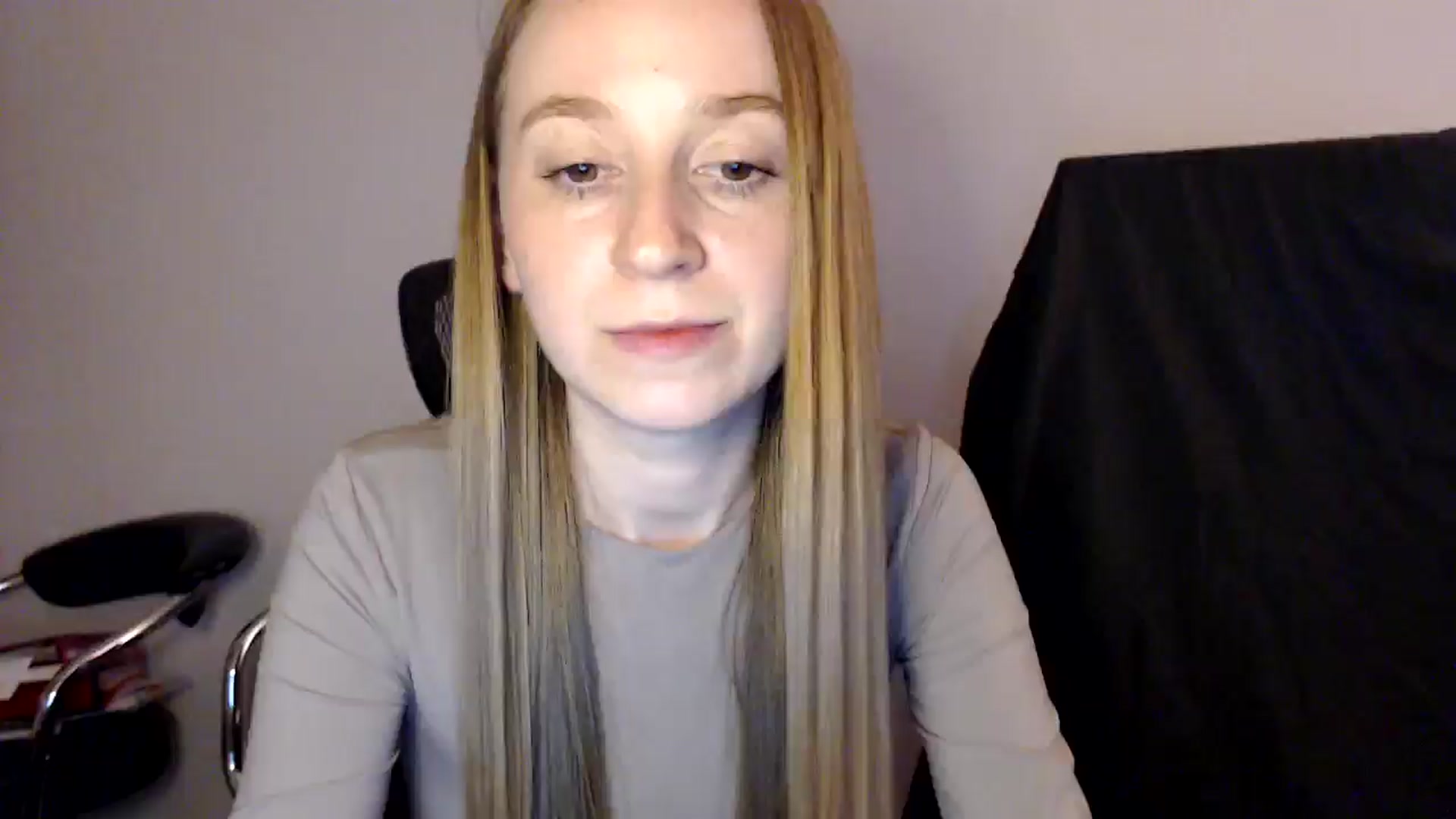 Gallery image thumbnail from PetitAnge_'s myfreecams stream on, 11/12/2025, 02:25 image 2 of 20