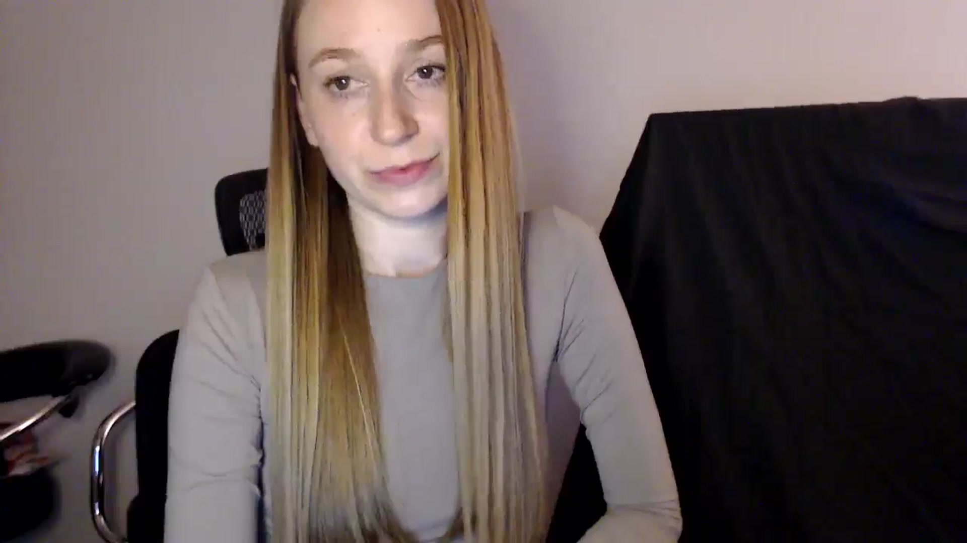 Gallery image thumbnail from PetitAnge_'s myfreecams stream on, 11/12/2025, 02:25 image 3 of 20