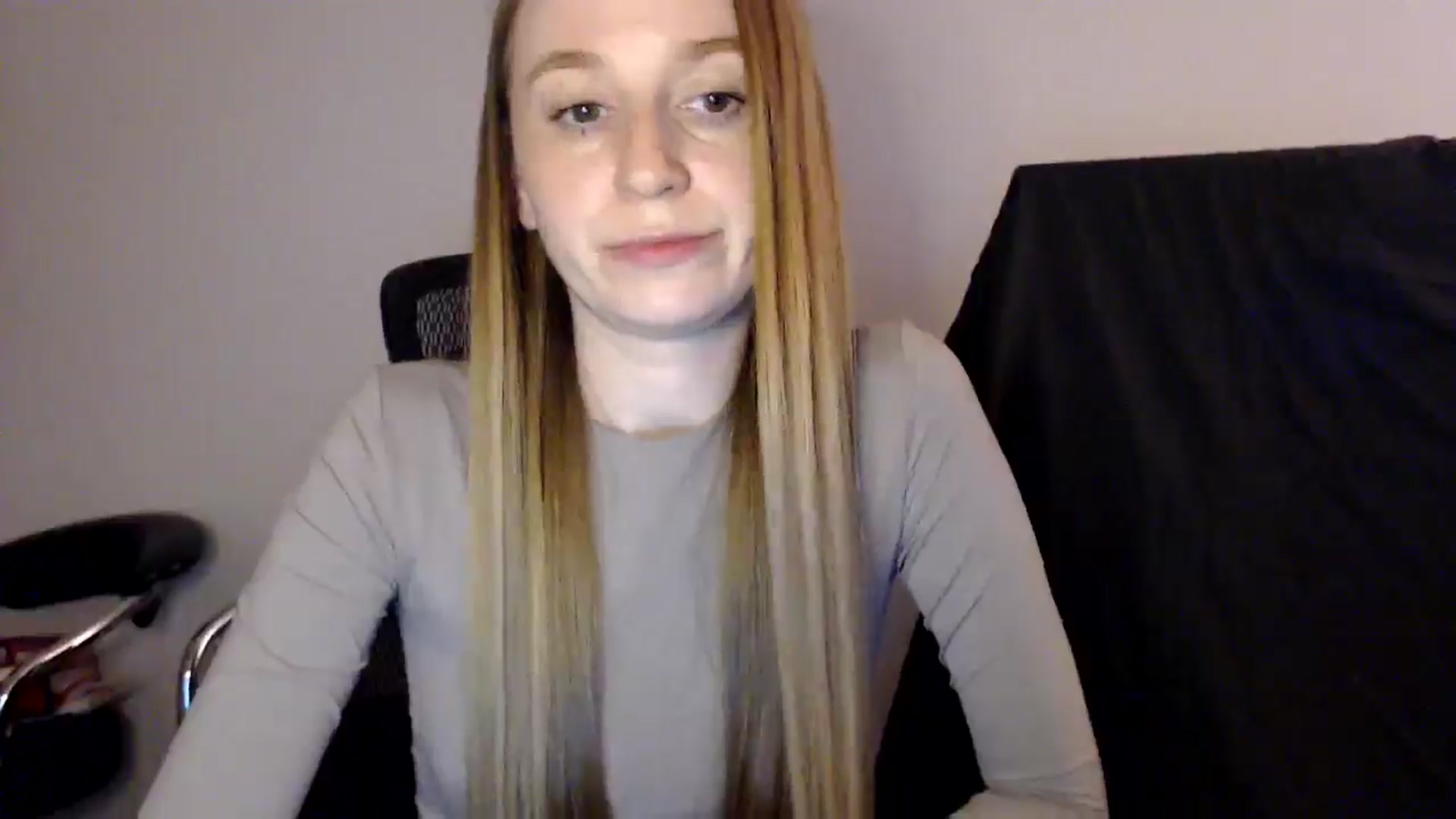Gallery image thumbnail from PetitAnge_'s myfreecams stream on, 11/12/2025, 02:25 image 11 of 20
