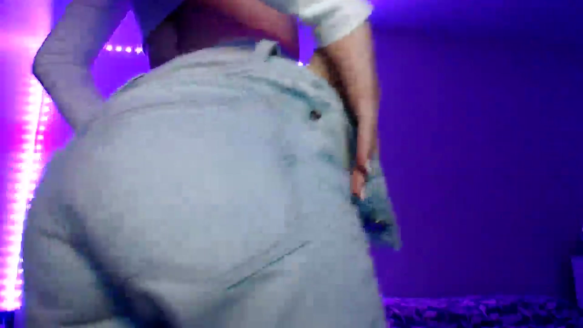 Gallery image thumbnail from PetitAnge_'s myfreecams stream on, 11/21/2025, 22:46 image 11 of 20