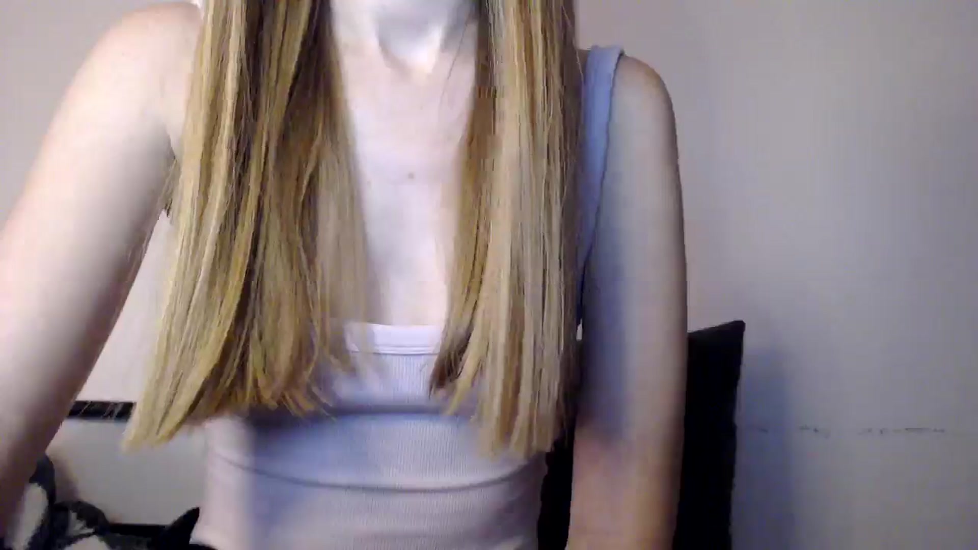 Gallery image thumbnail from PetitAnge_'s myfreecams stream on, 11/24/2025, 06:29 image 5 of 20