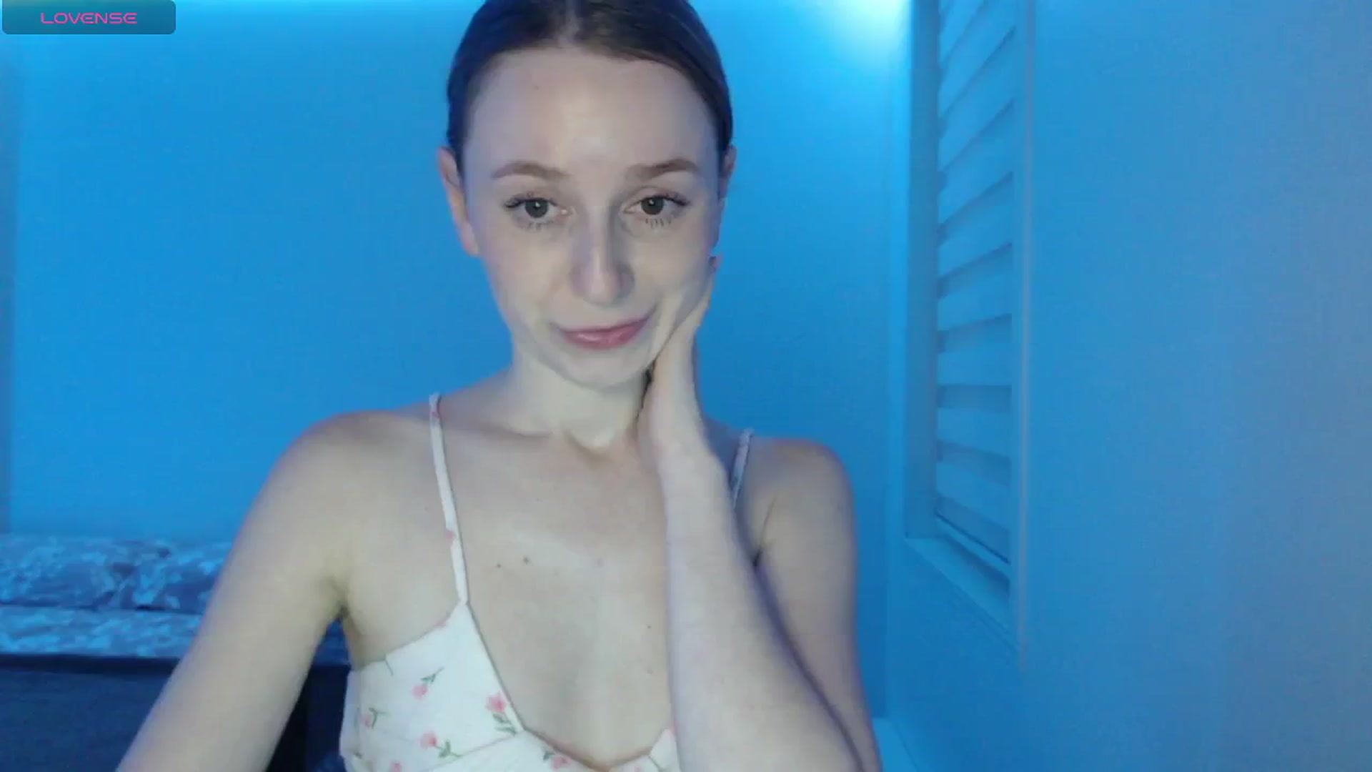 Gallery image thumbnail from PetitAnge_'s myfreecams stream on, 12/18/2025, 03:46 image 16 of 20
