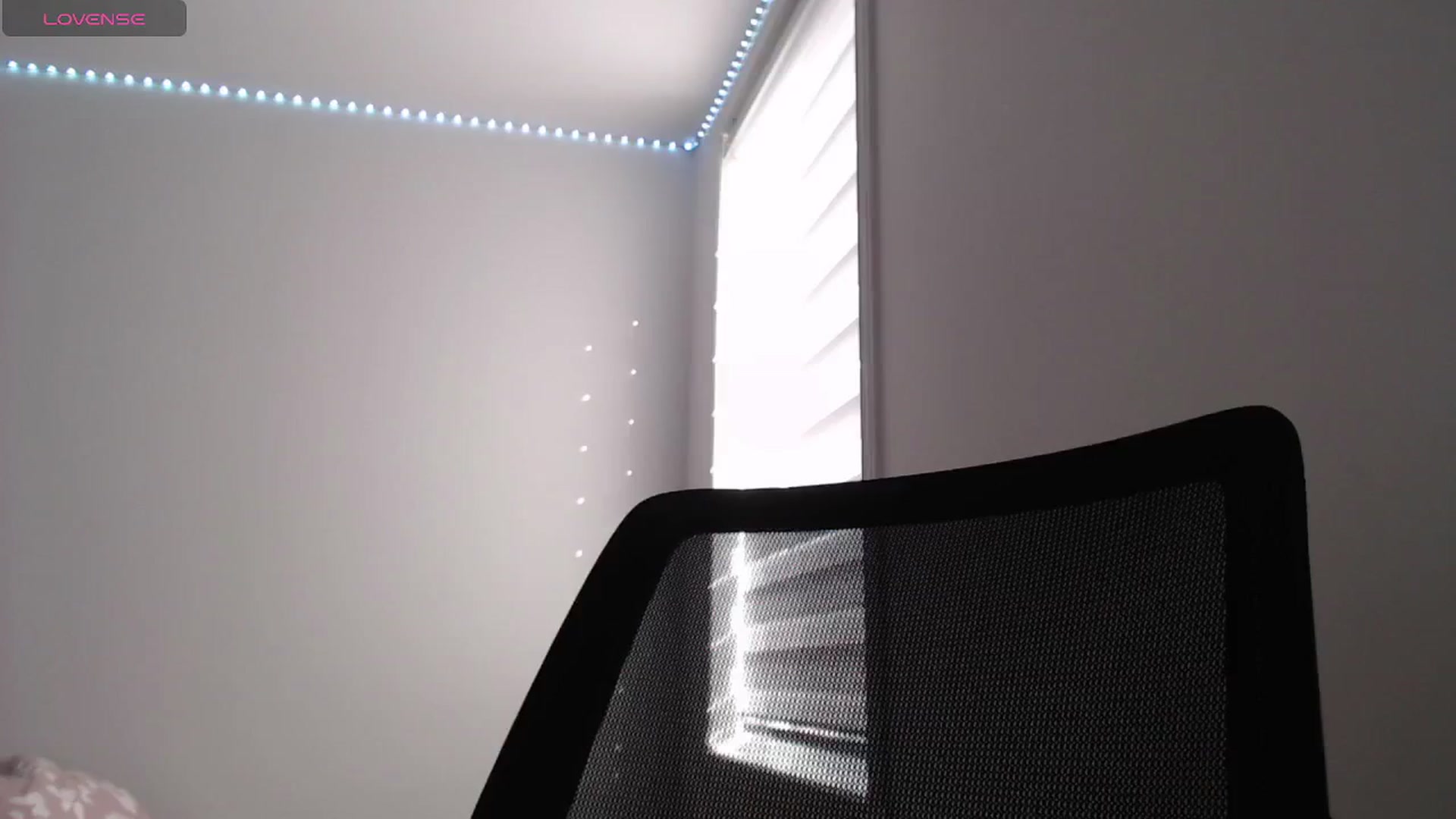 Gallery image thumbnail from PetitAnge_'s myfreecams stream on, 12/20/2025, 20:09 image 1 of 20