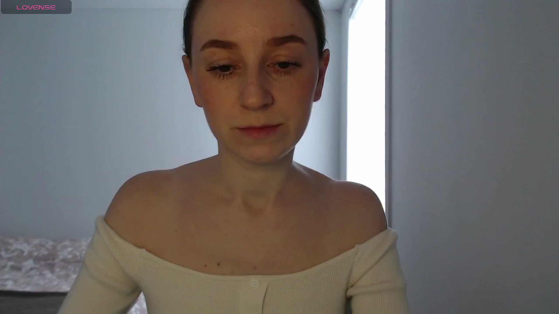 Gallery image thumbnail from PetitAnge_'s myfreecams stream on, 12/31/2025, 17:40 image 4 of 20