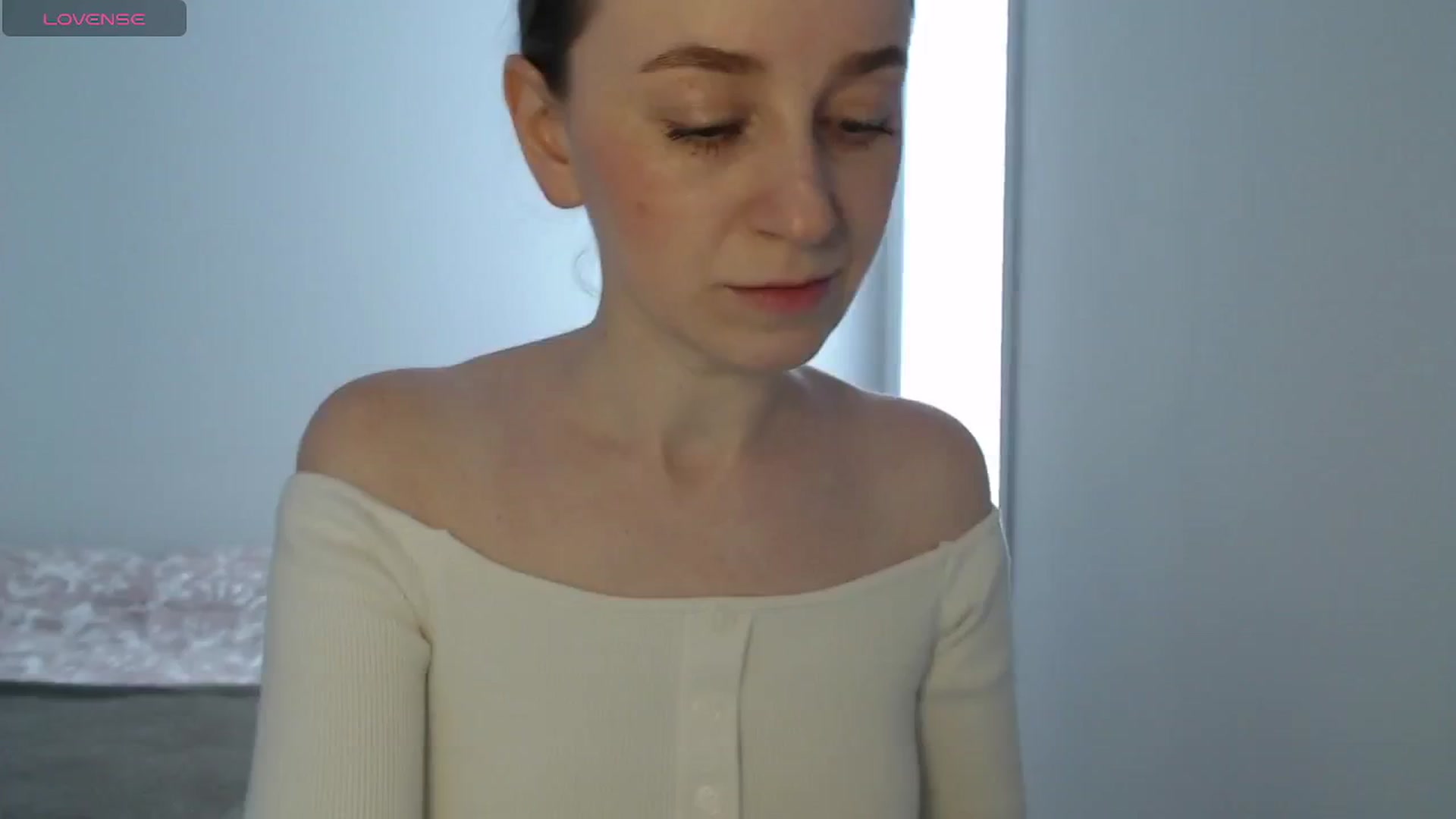 Gallery image thumbnail from PetitAnge_'s myfreecams stream on, 12/31/2025, 17:40 image 18 of 20