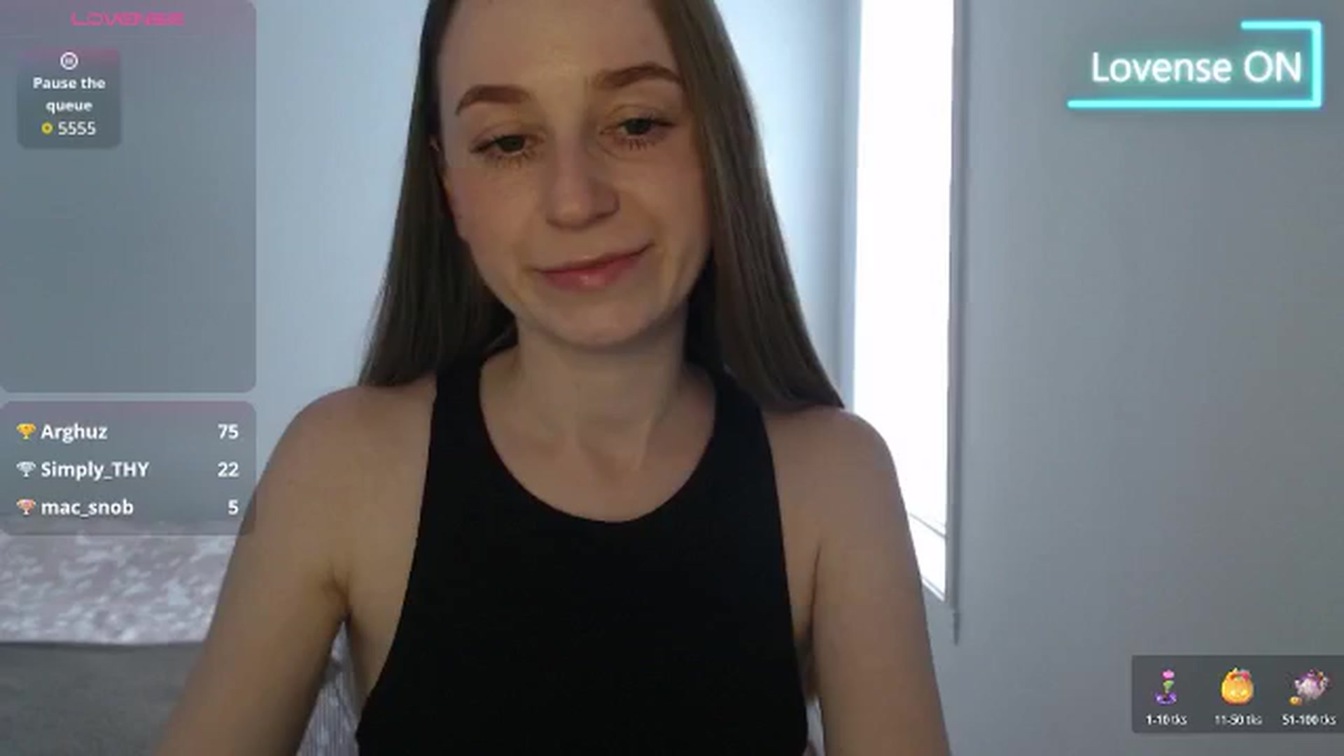 Gallery image thumbnail from PetitAnge_'s myfreecams stream on, 01/01/2026, 19:01 image 14 of 20