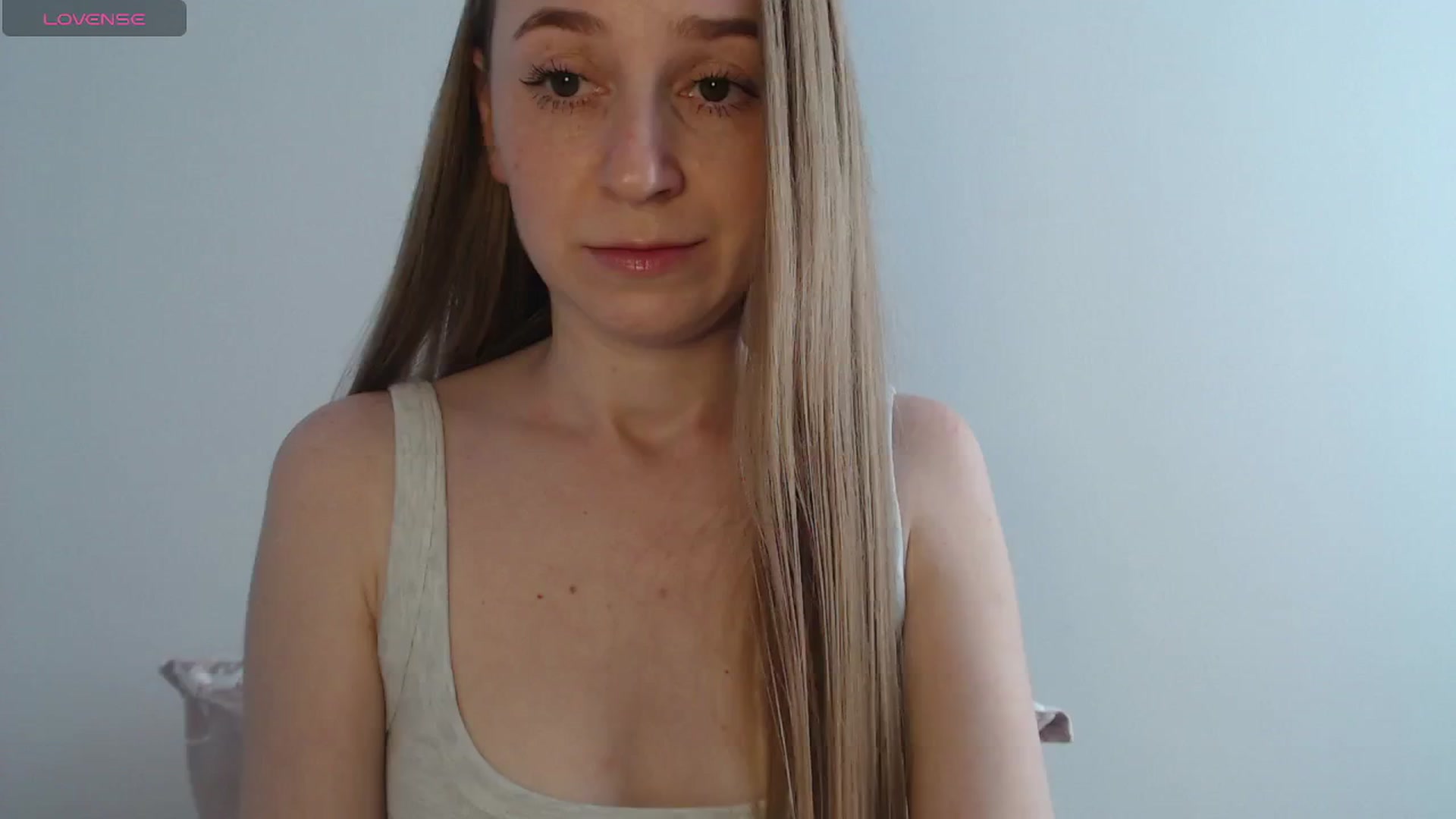 Gallery image thumbnail from PetitAnge_'s myfreecams stream on, 01/02/2026, 18:47 image 18 of 20