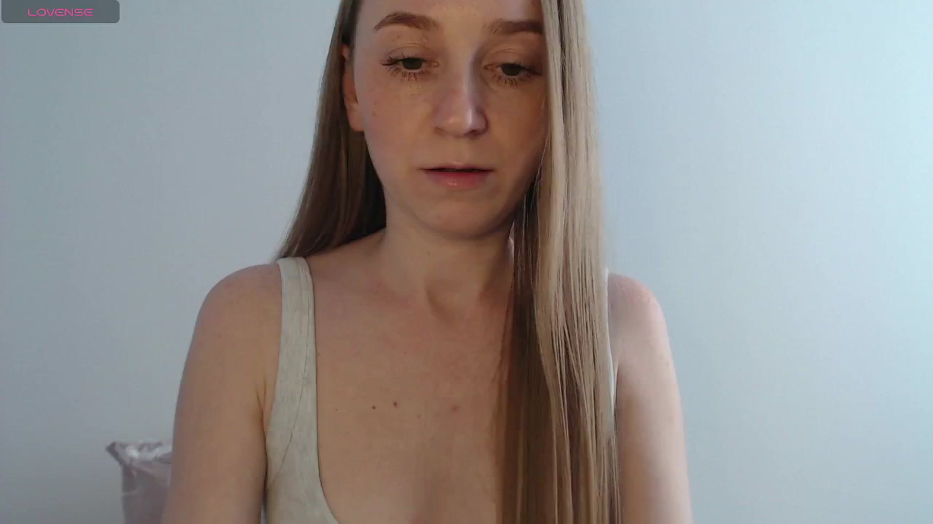 Gallery image thumbnail from PetitAnge_'s myfreecams stream on, 01/02/2026, 18:47 image 14 of 20