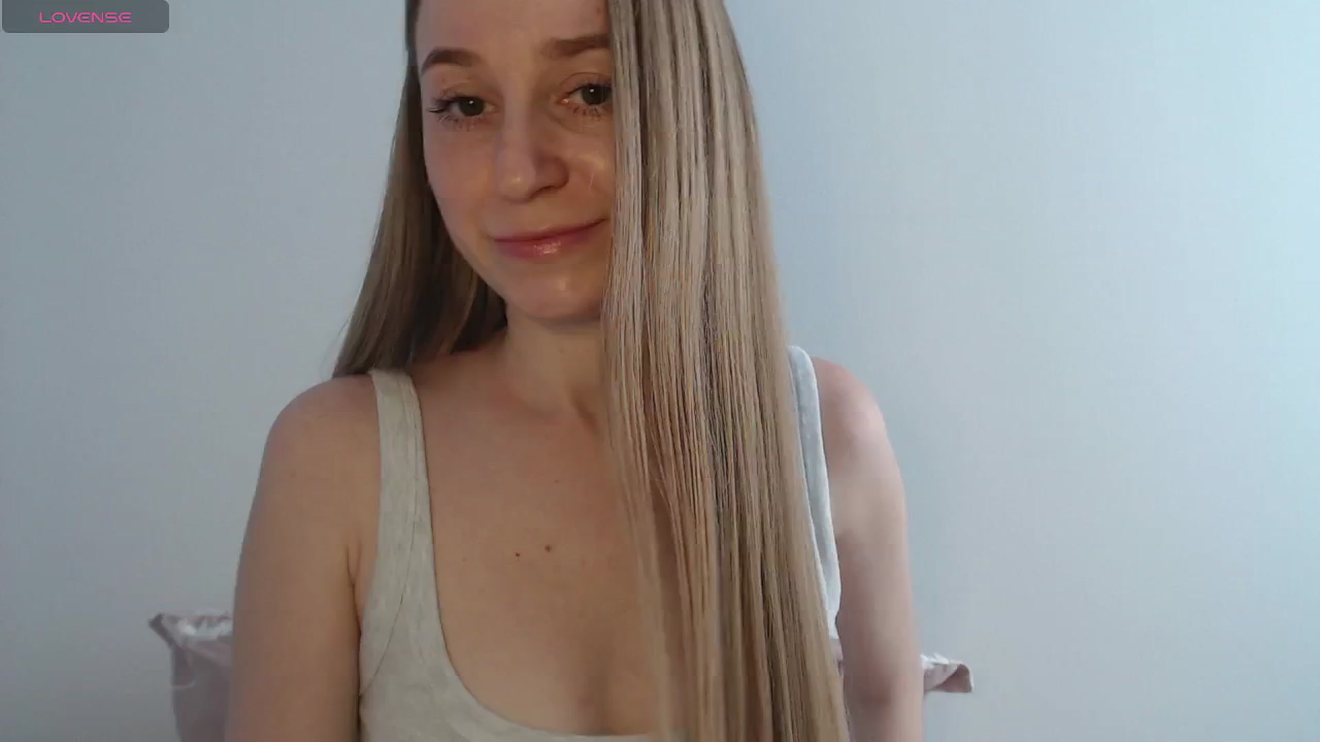 Gallery image thumbnail from PetitAnge_'s myfreecams stream on, 01/02/2026, 18:47 image 19 of 20