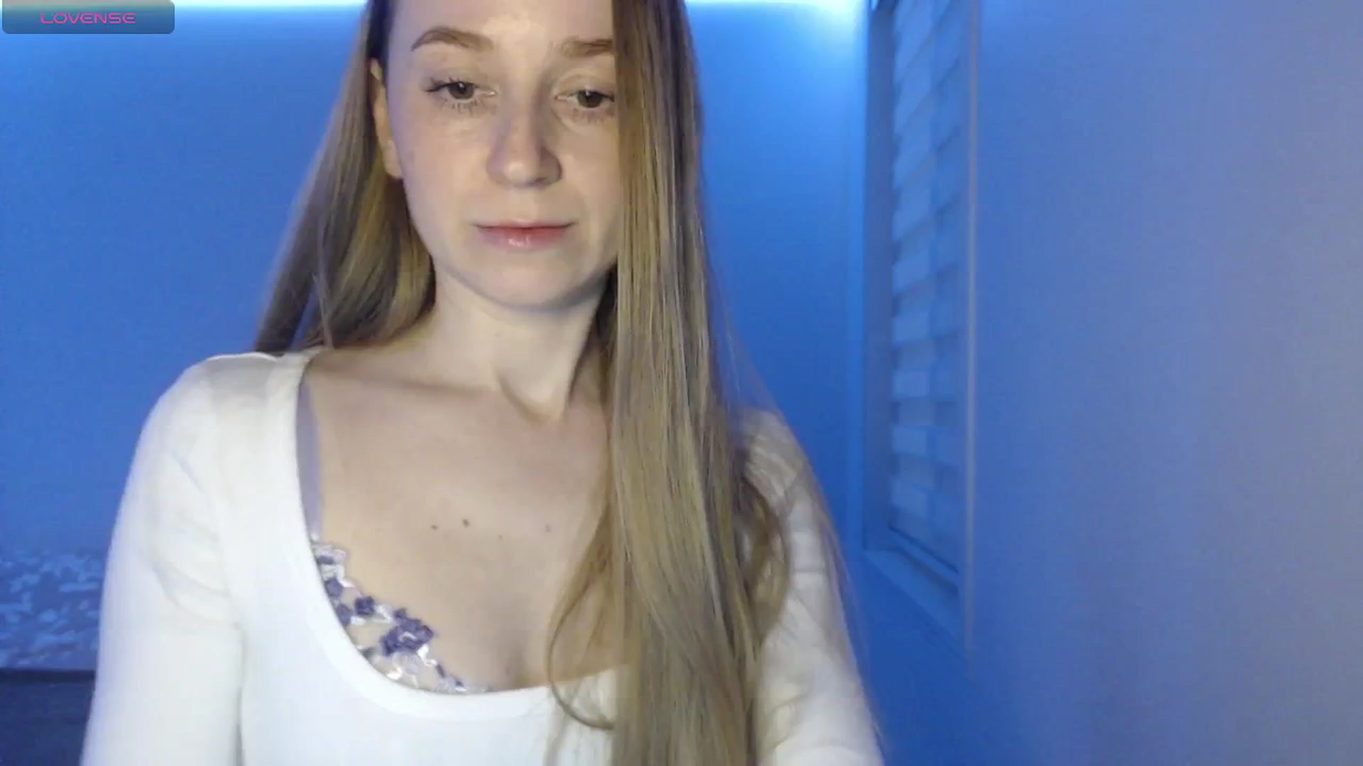 Gallery image thumbnail from PetitAnge_'s myfreecams stream on, 01/05/2026, 01:03 image 20 of 20