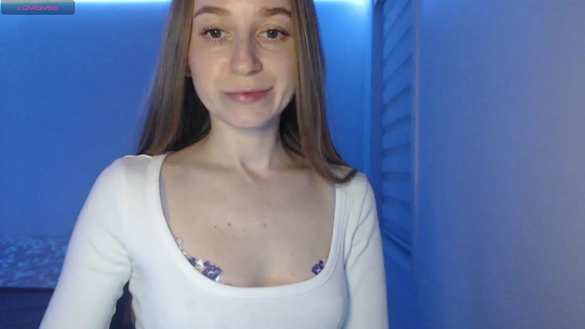 Gallery image thumbnail from PetitAnge_'s myfreecams stream on, 01/05/2026, 01:03 image 13 of 20