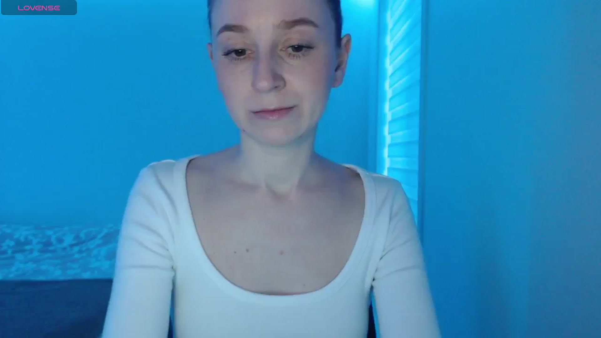 Gallery image thumbnail from PetitAnge_'s myfreecams stream on, 01/10/2026, 21:39 image 2 of 20